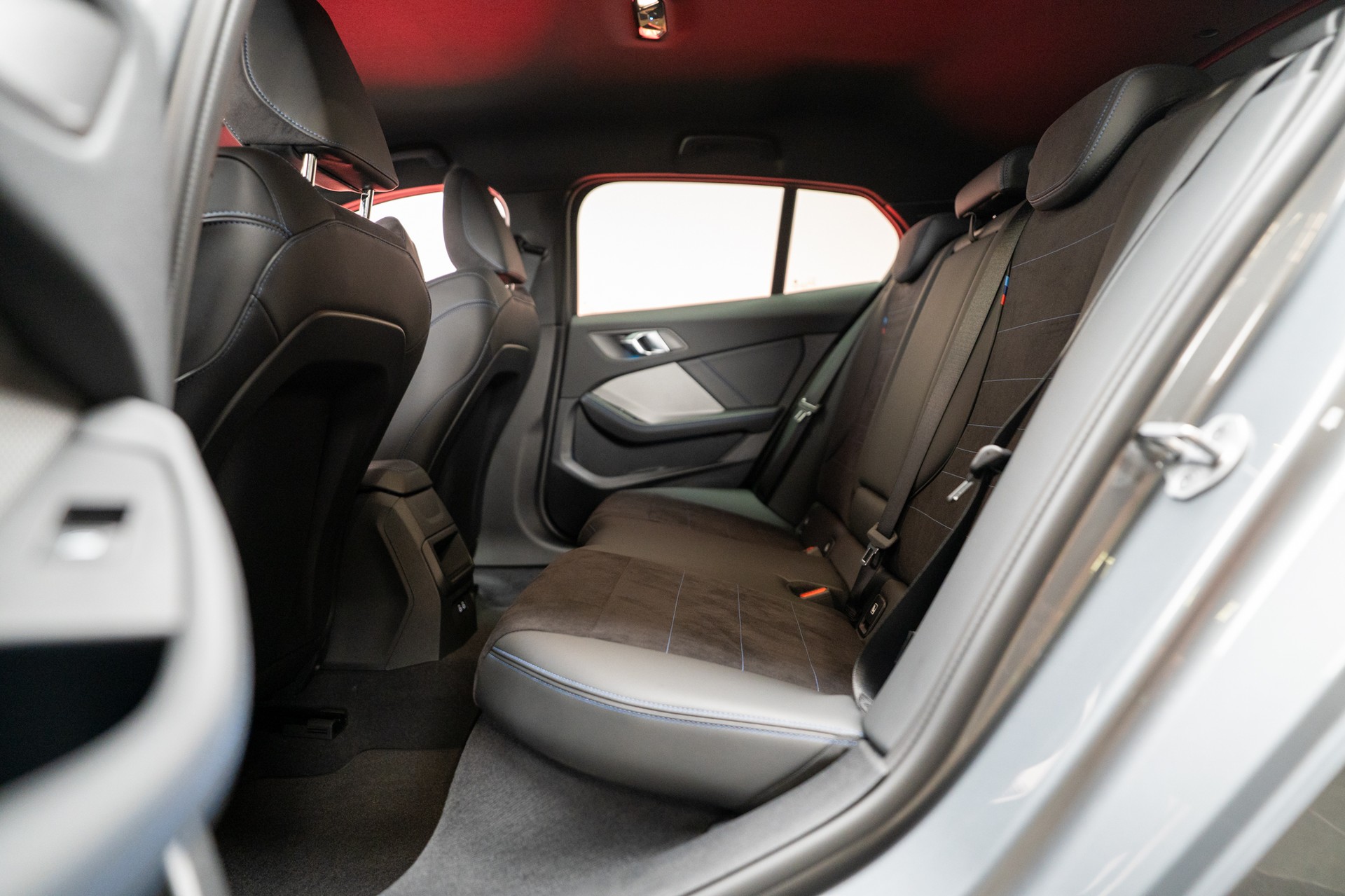BMW M135i xDrive / Rückfahrkamera / Harman-Kardon-image-12