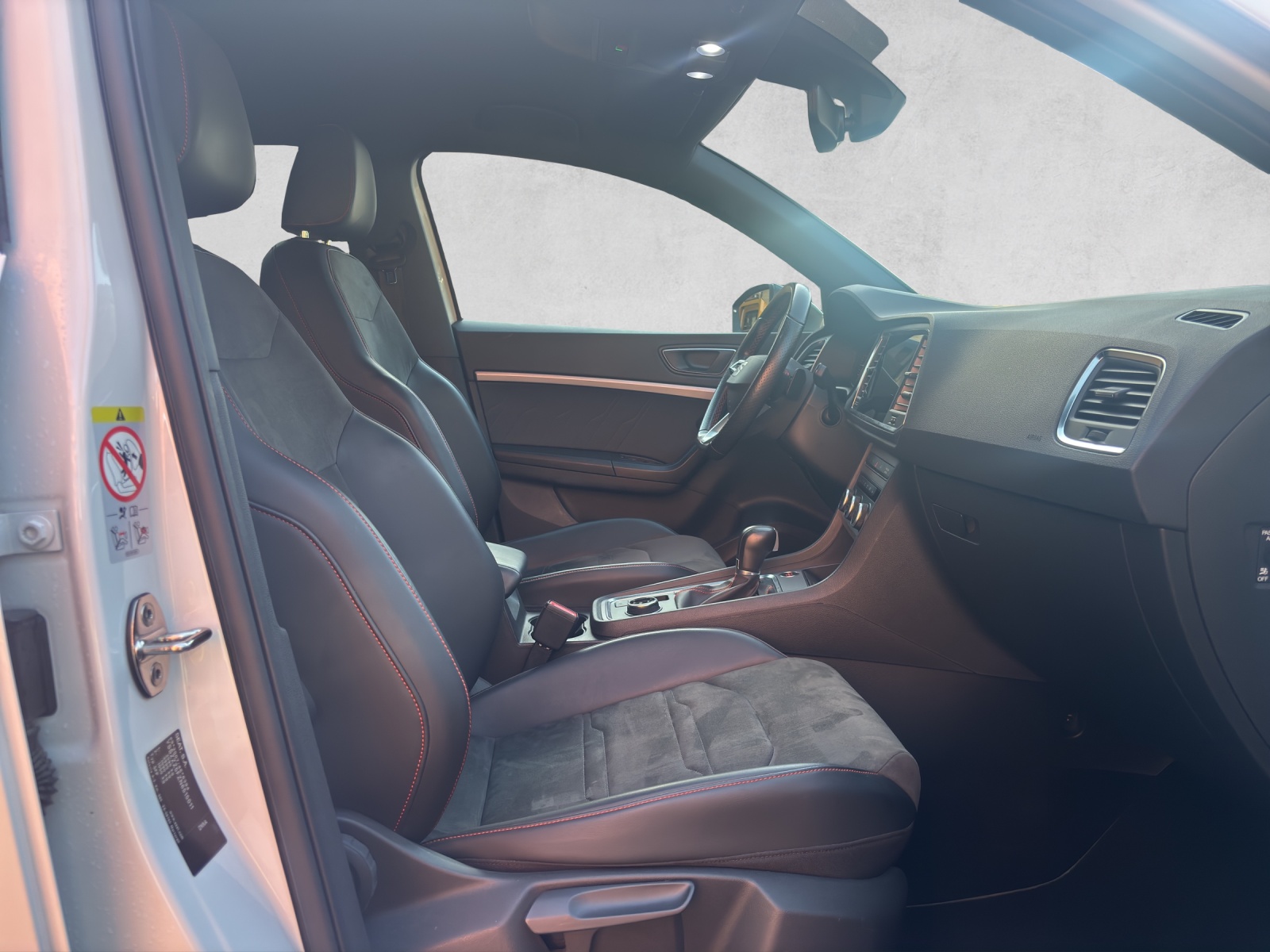 SEAT Ateca 2.0 TSI Hola FR 4Drive DSG-image-14
