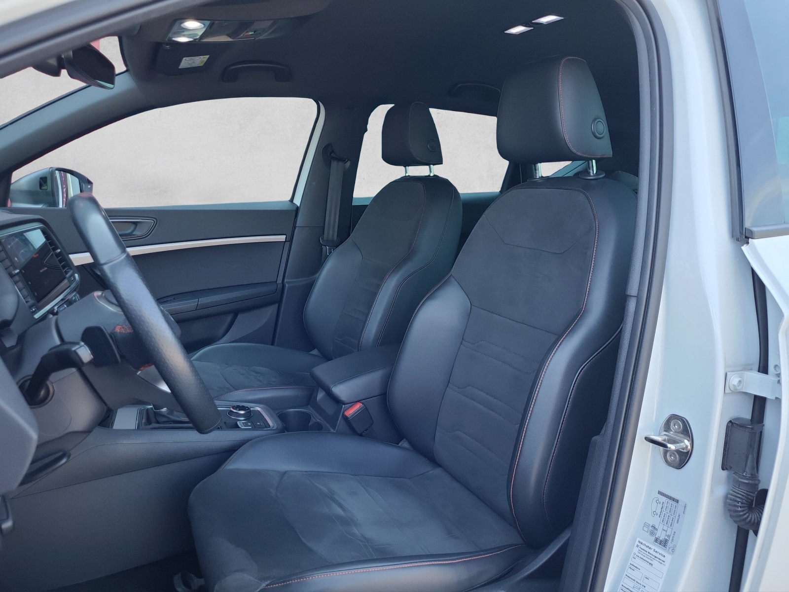 SEAT Ateca 2.0 TSI Hola FR 4Drive DSG-image-9