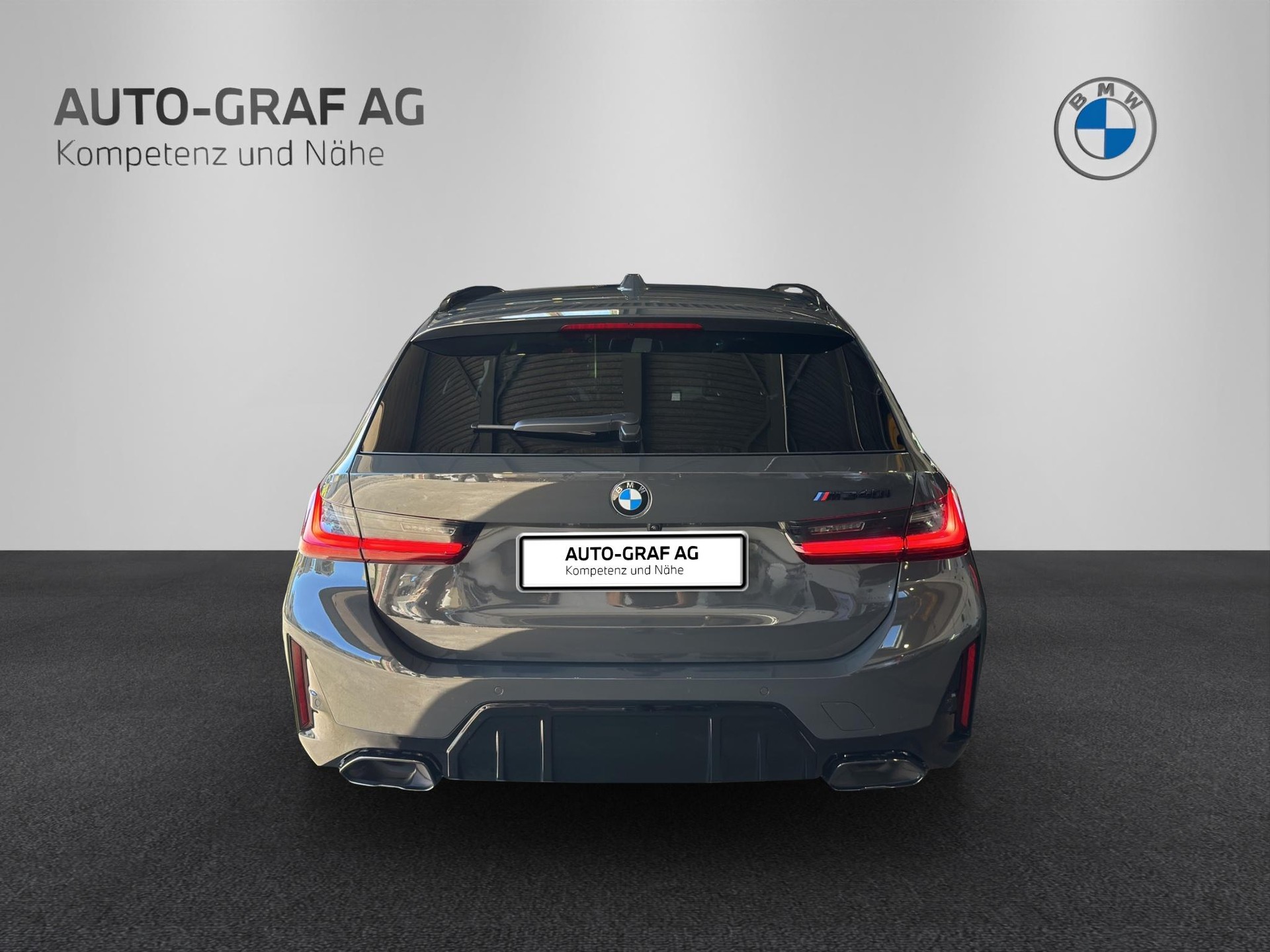 BMW 3er Reihe G21 Touring M340i xDrive 'Black Package'-showroom-element-3
