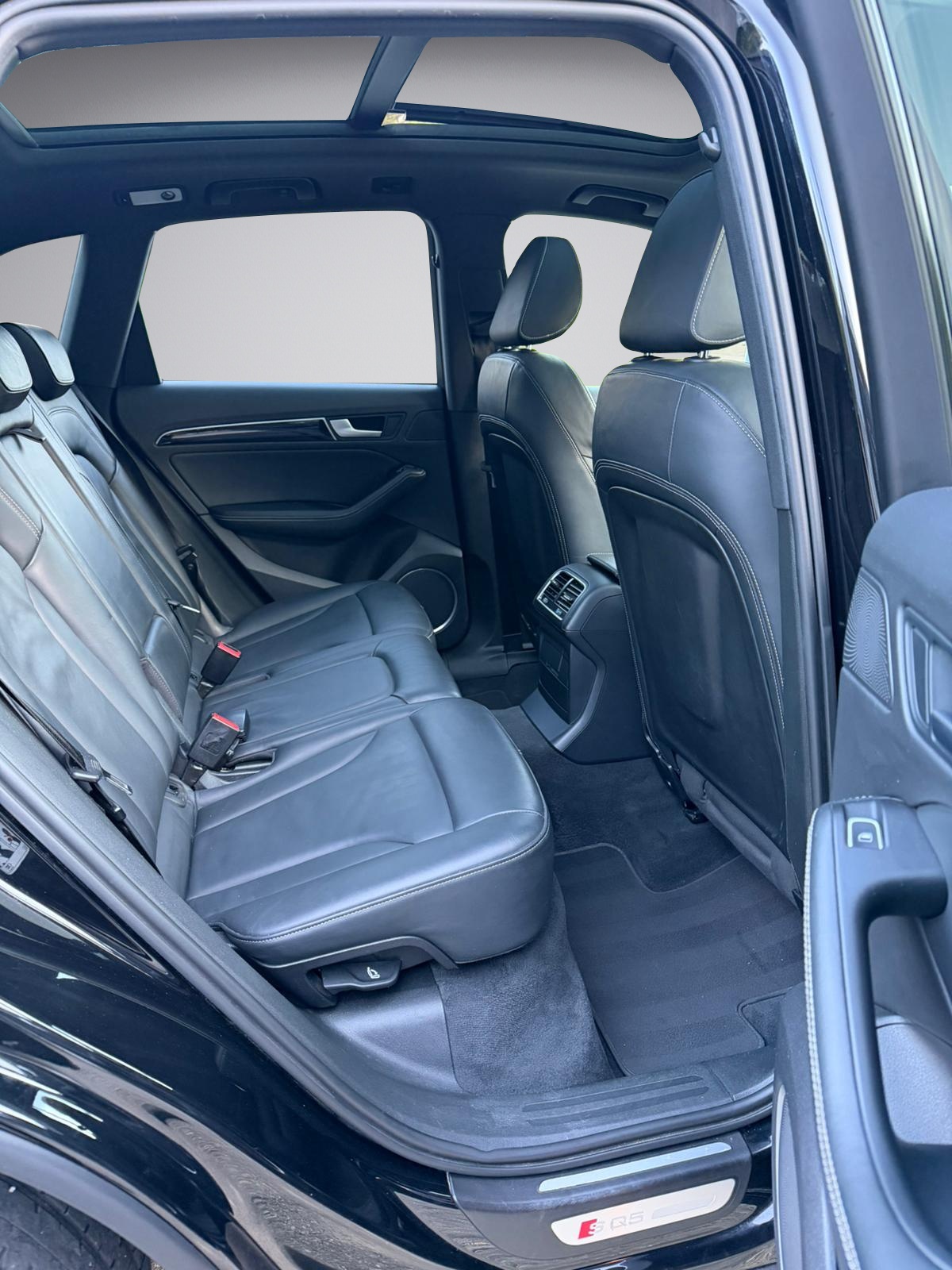 AUDI SQ5 3.0 TDI quattro tiptronic * B&O * AHK * Pano *-image-12