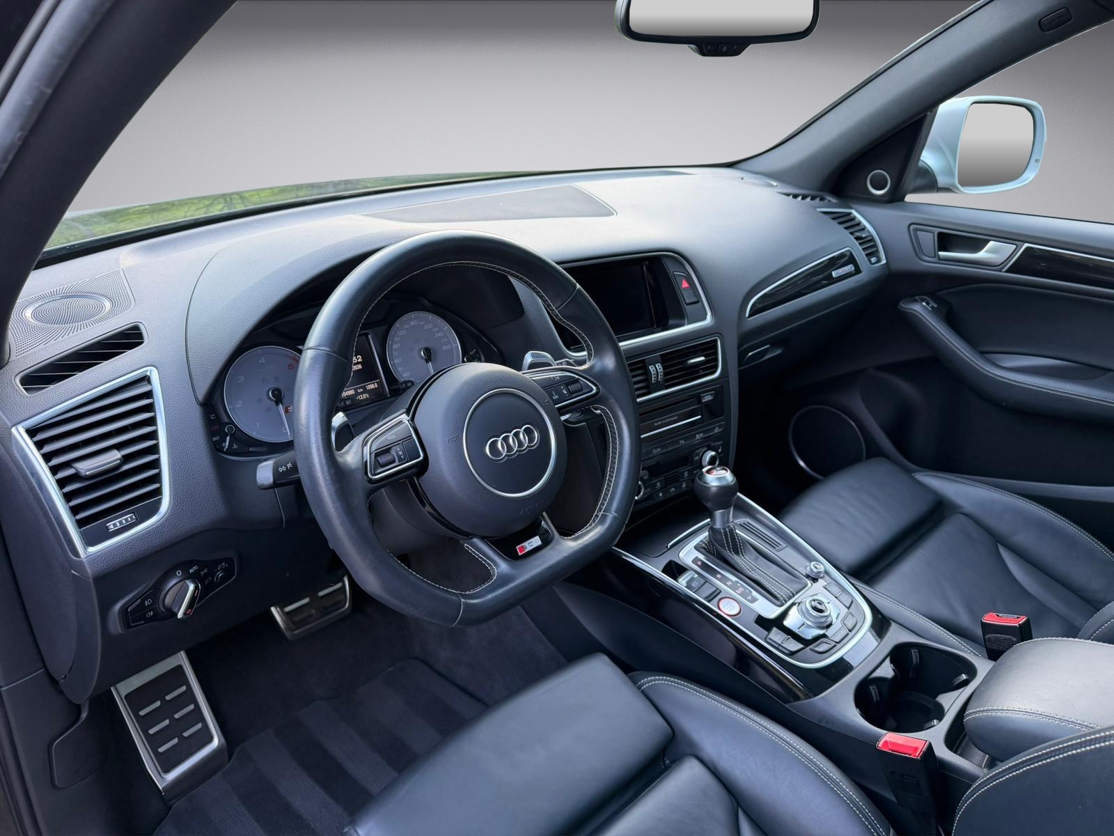 AUDI SQ5 3.0 TDI quattro tiptronic * B&O * AHK * Pano *-image-8