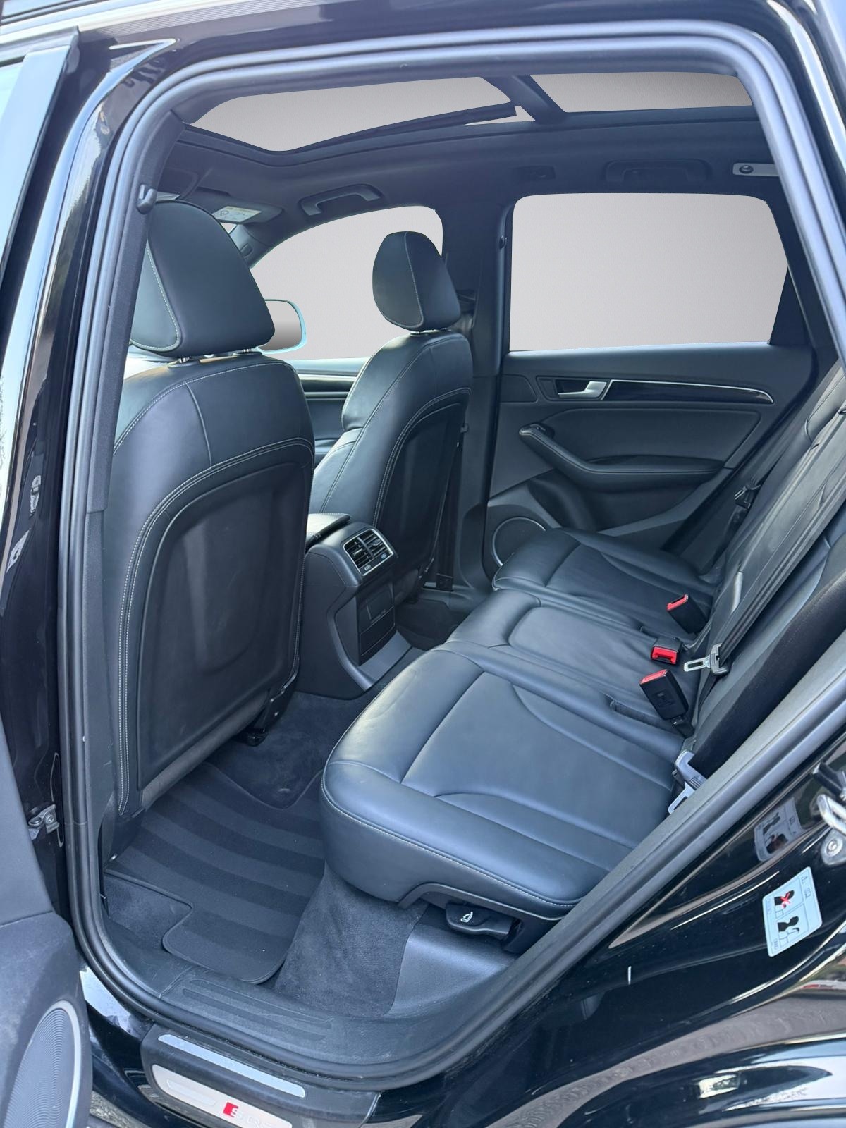 AUDI SQ5 3.0 TDI quattro tiptronic * B&O * AHK * Pano *-image-11