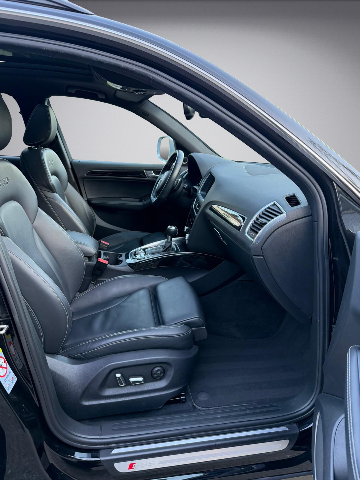 AUDI SQ5 3.0 TDI quattro tiptronic * B&O * AHK * Pano *-image-13