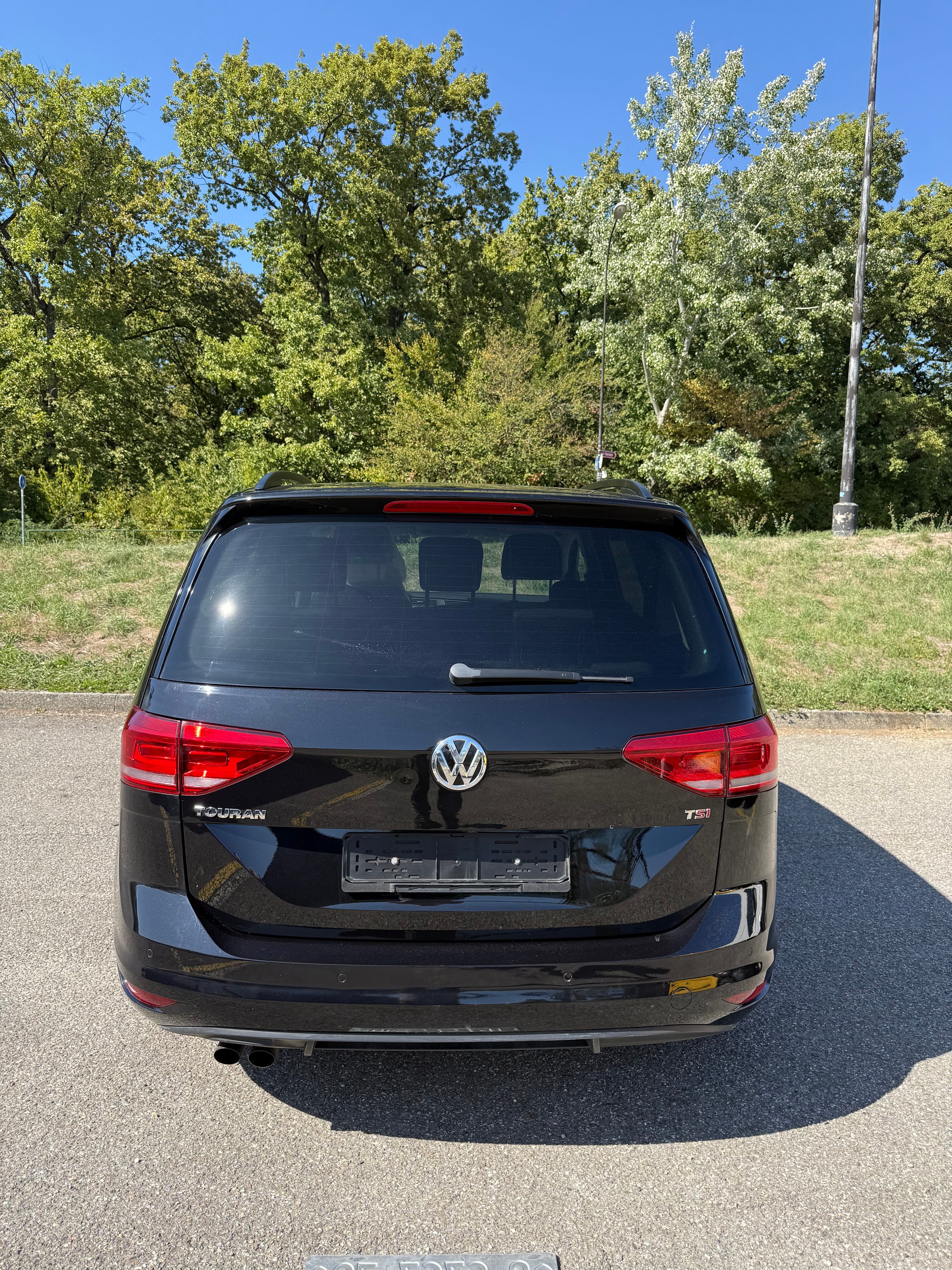 VW Touran 1.4 TSI BlueMotion Technology Trendline DSG-image-4