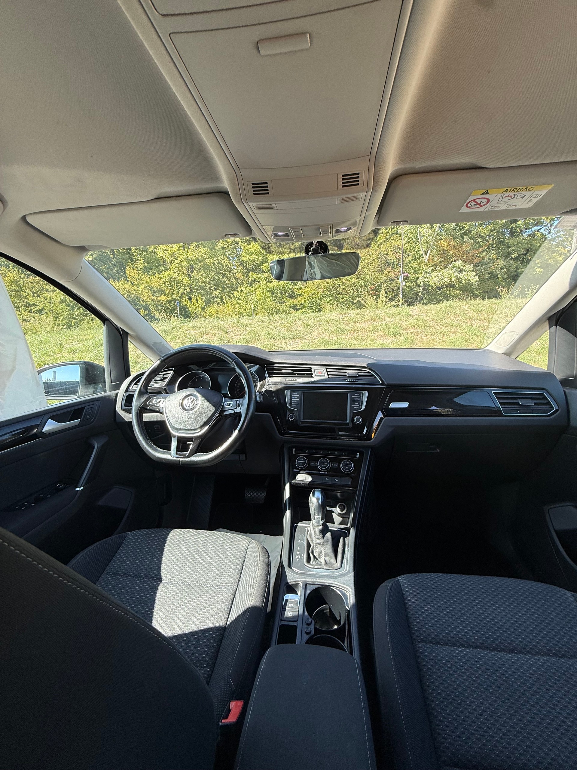 VW Touran 1.4 TSI BlueMotion Technology Trendline DSG-image-10