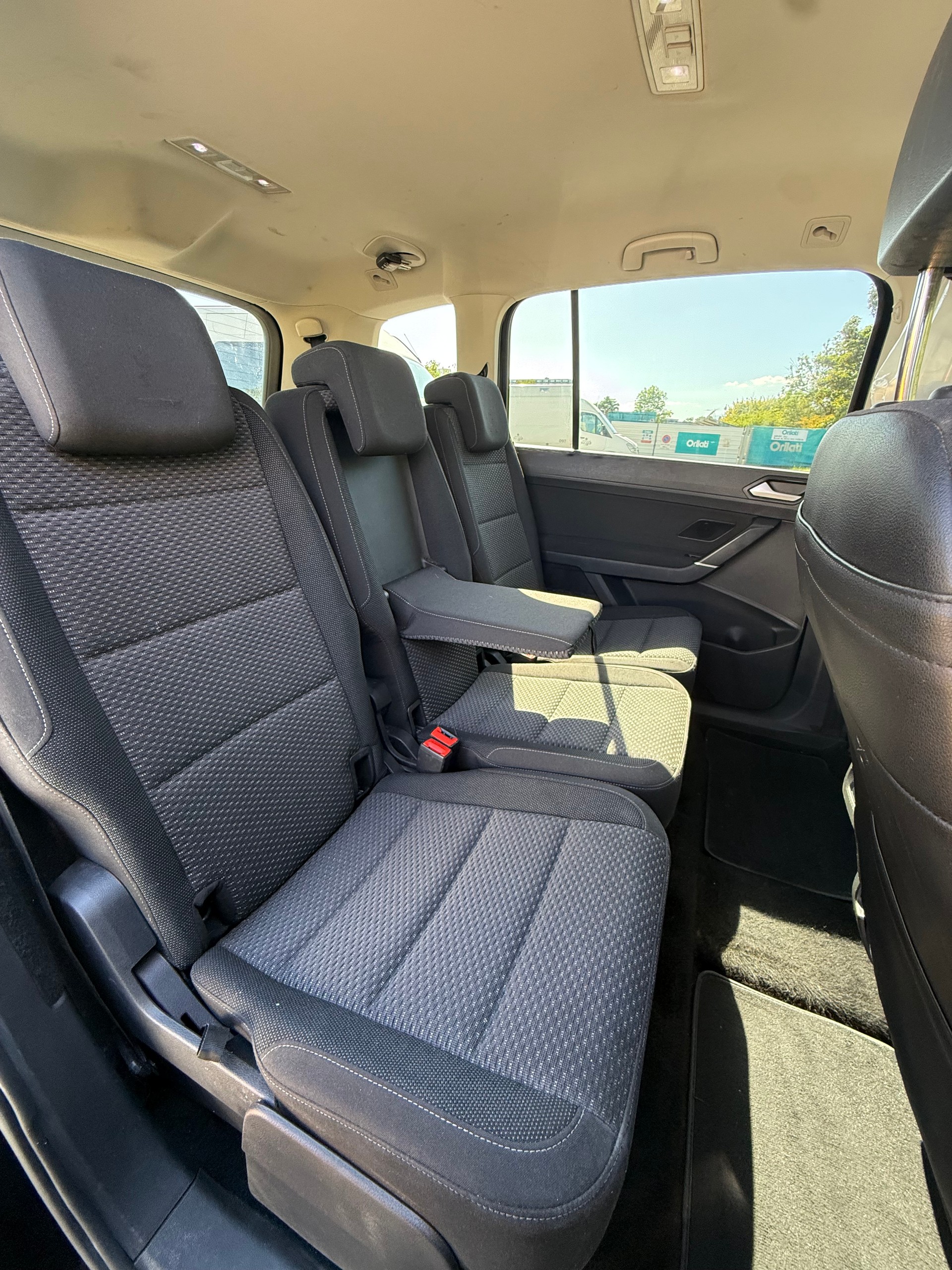 VW Touran 1.4 TSI BlueMotion Technology Trendline DSG-image-6