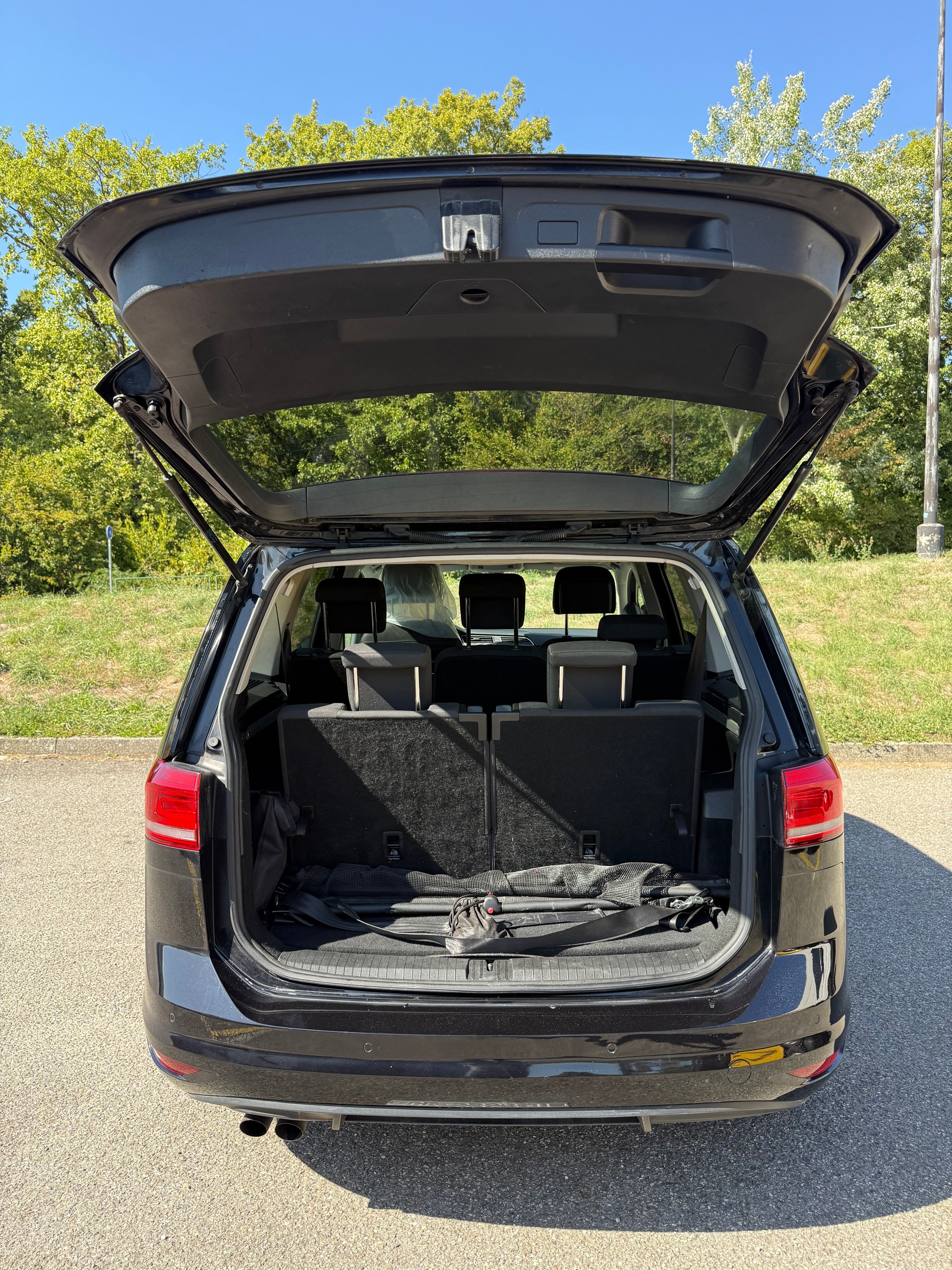 VW Touran 1.4 TSI BlueMotion Technology Trendline DSG-image-7
