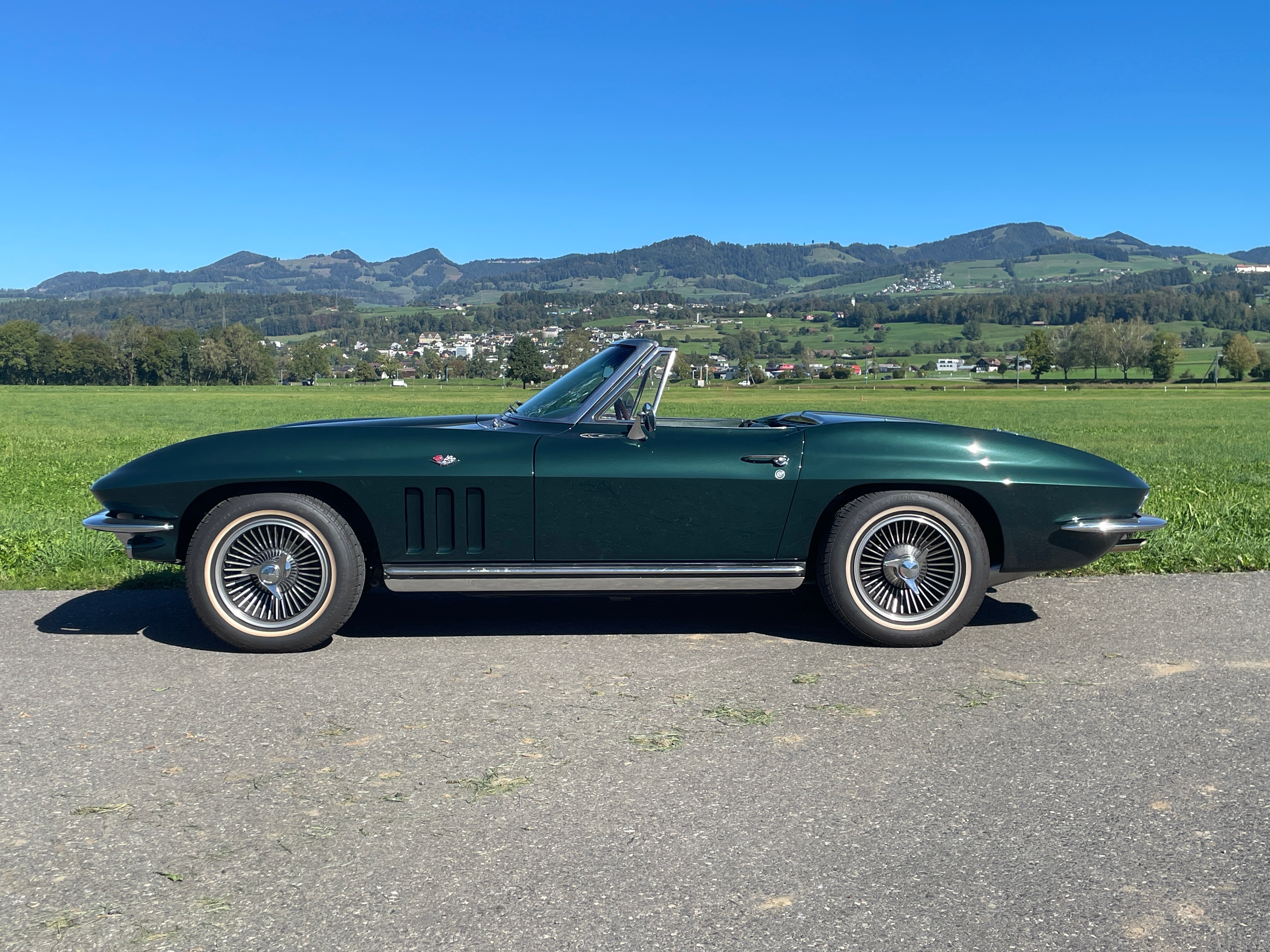 CHEVROLET Corvette Sting Ray C2 327cui — slika 1