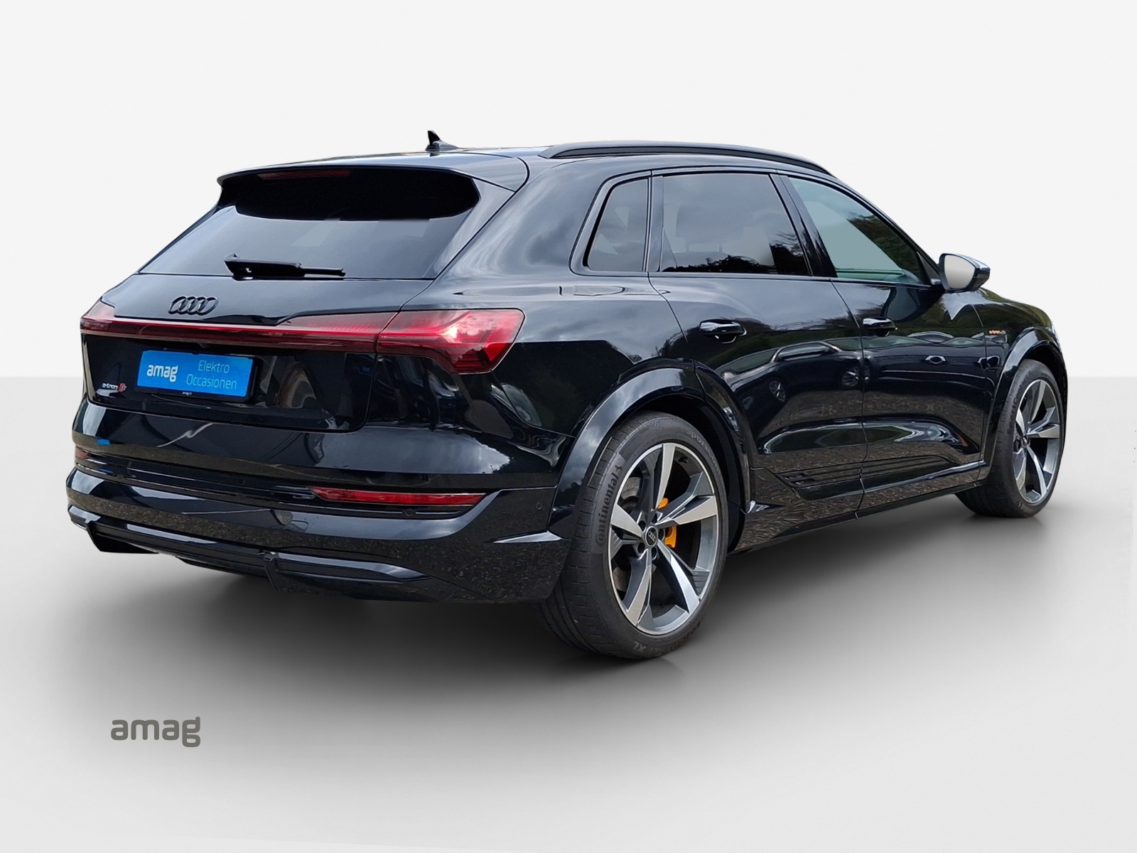 AUDI e-tron S quattro-image-4