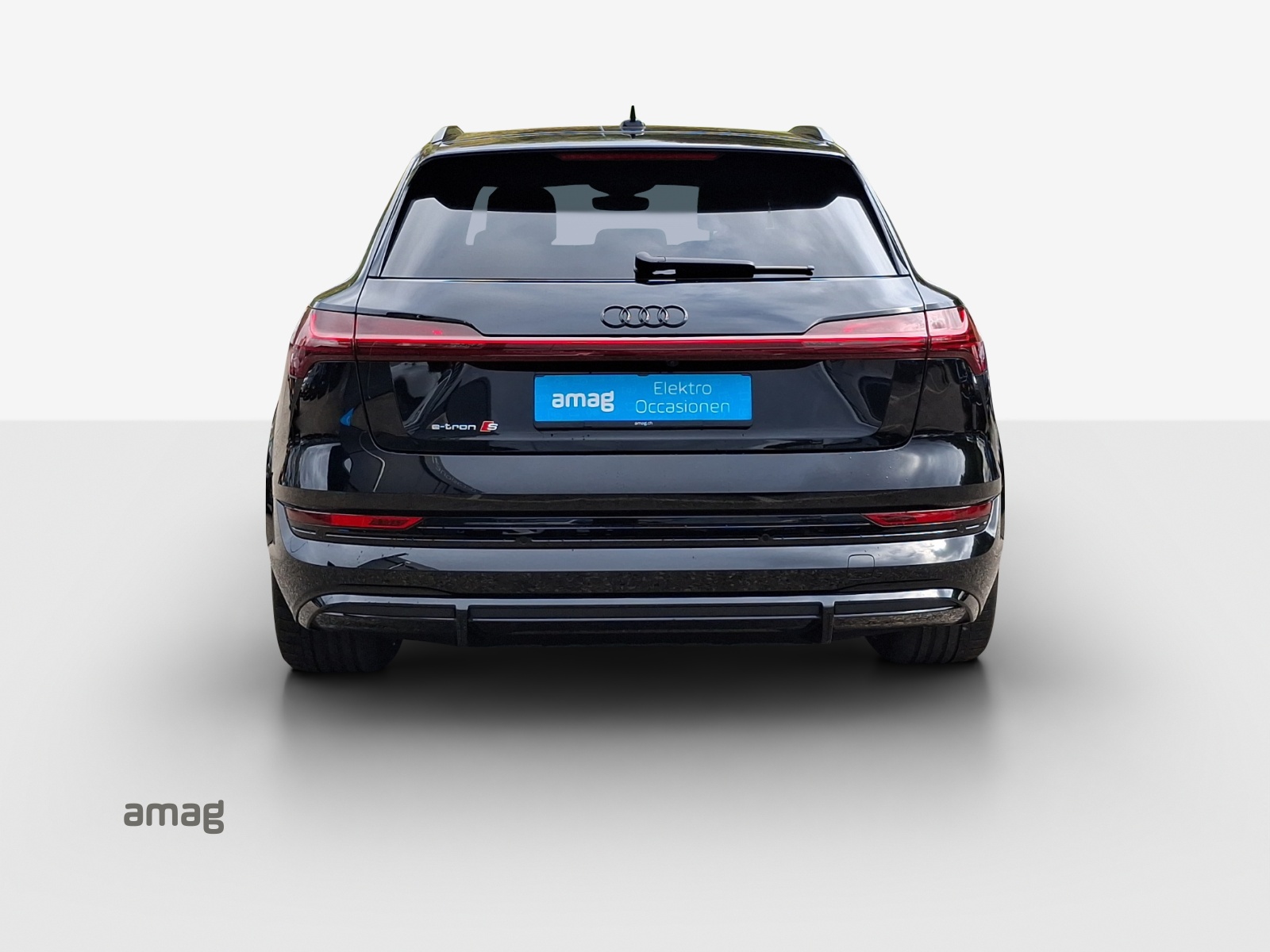 AUDI e-tron S quattro-image-3
