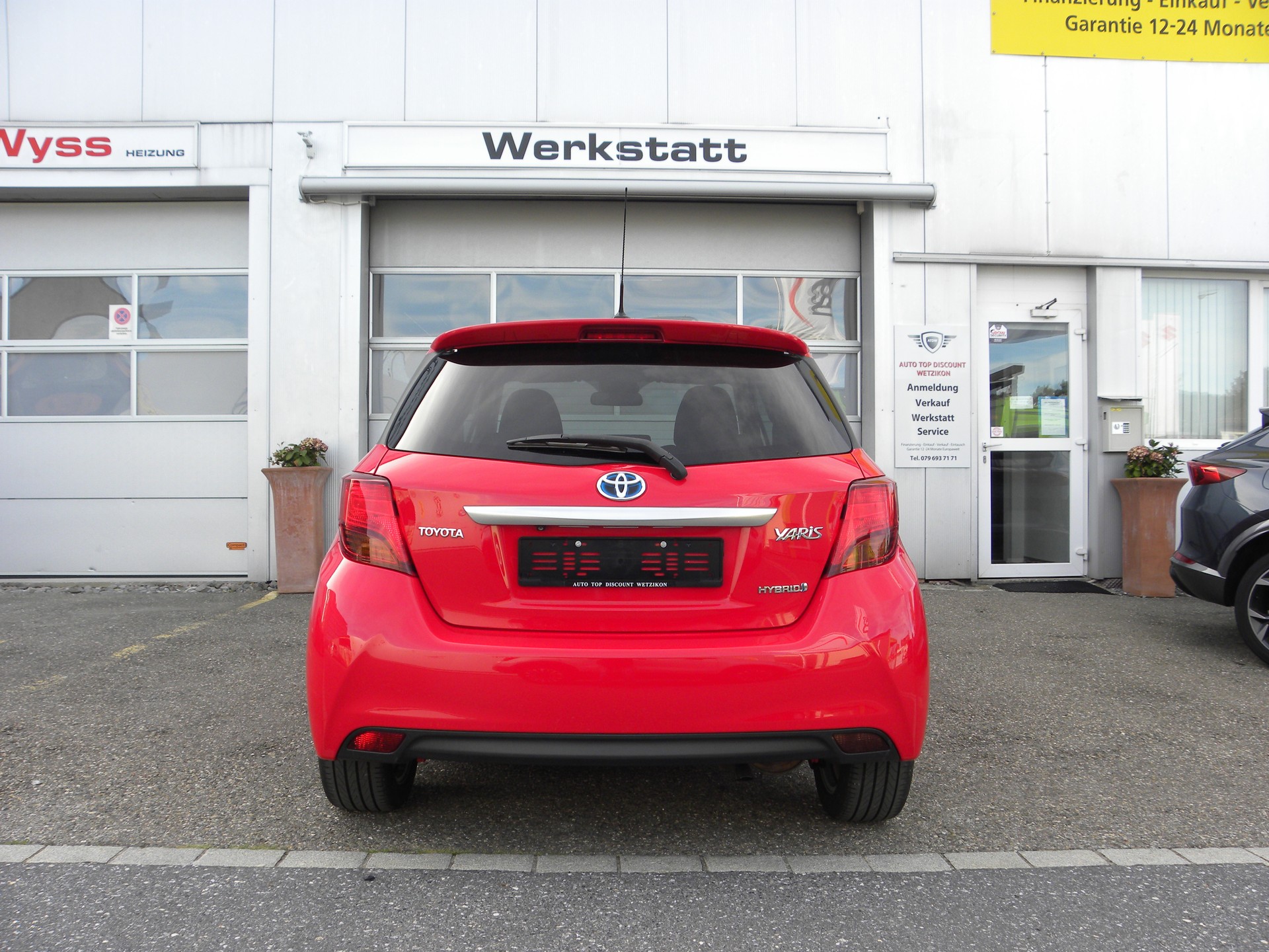 TOYOTA Yaris 1.5 VVT-i Hybrid Swiss Trend e-CVT-image-3