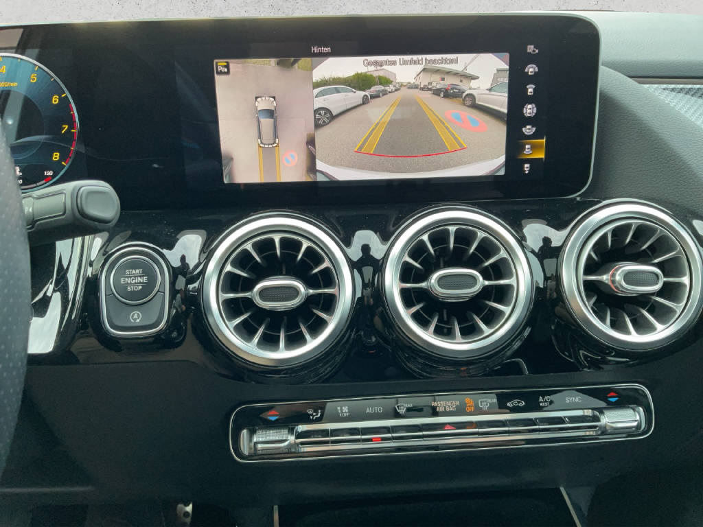 MERCEDES-BENZ B 250 AMG Line 4matic-image-12