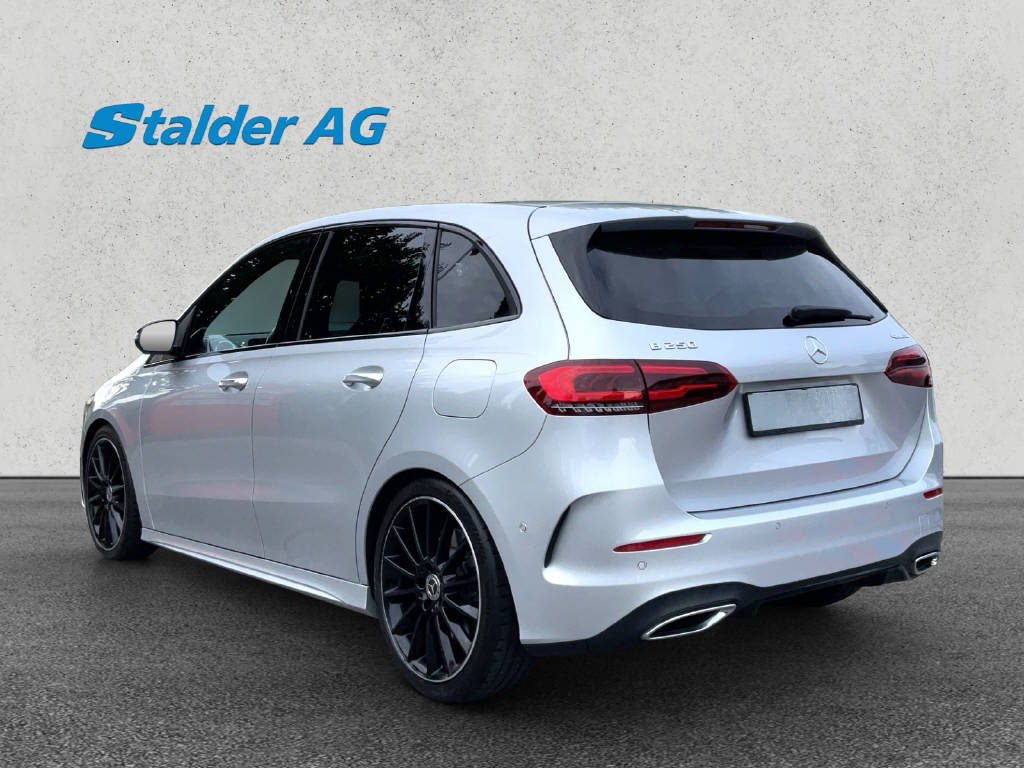 MERCEDES-BENZ B 250 AMG Line 4matic-image-3