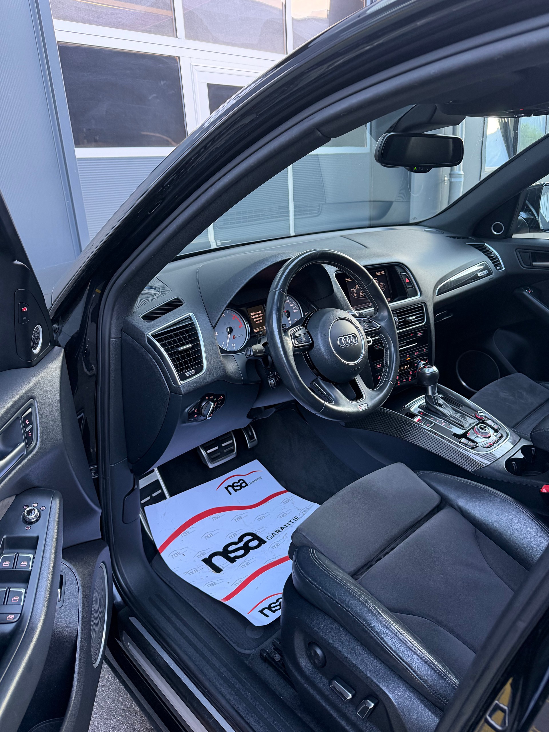 AUDI SQ5 3.0 TDI quattro tiptronic-image-12