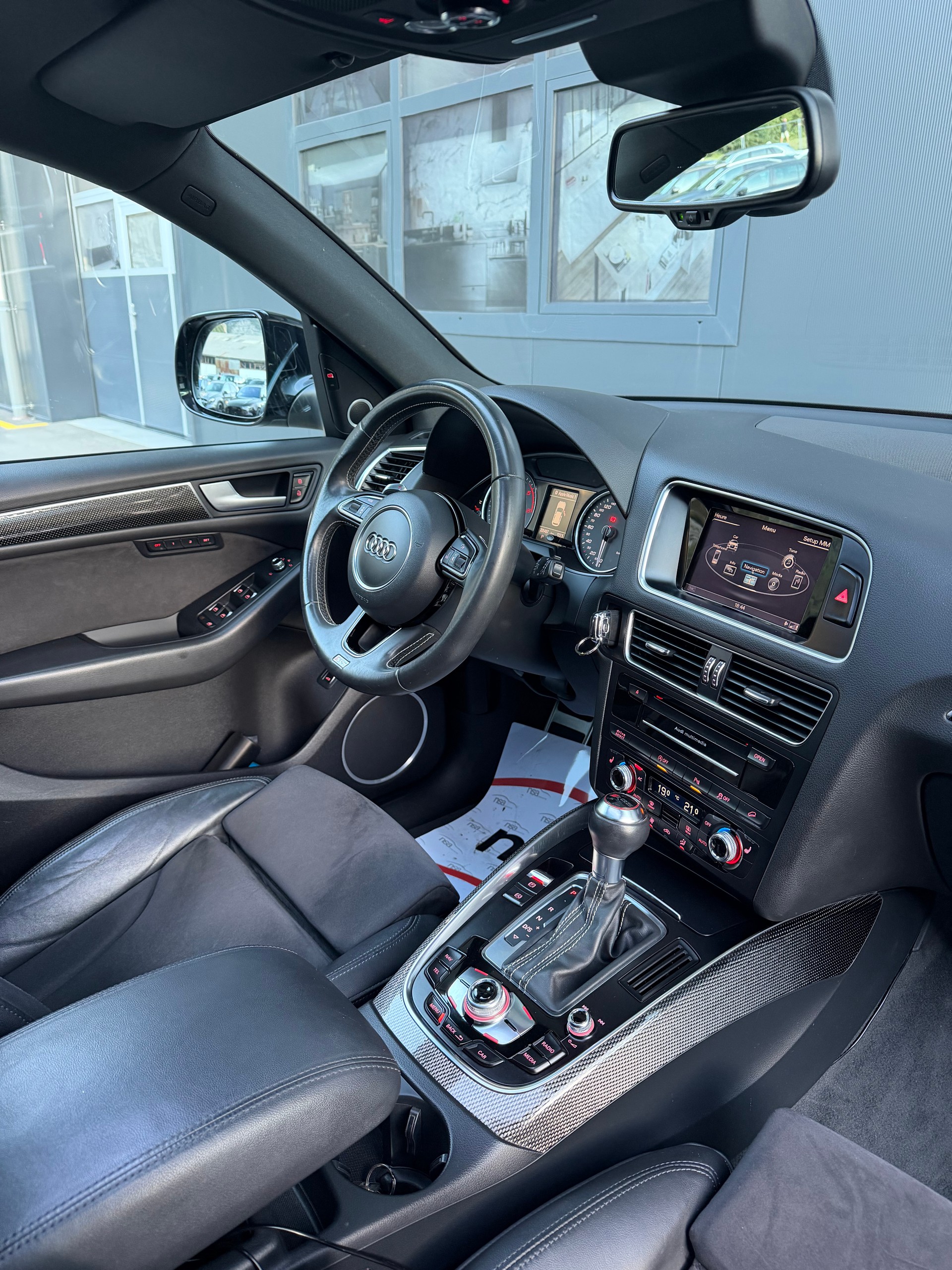 AUDI SQ5 3.0 TDI quattro tiptronic-image-11