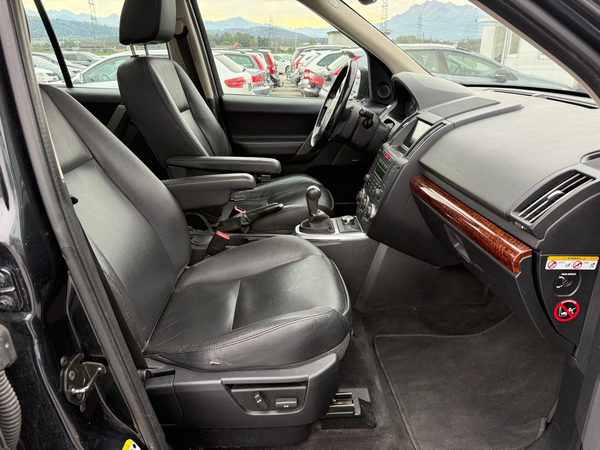 LAND ROVER Freelander 2.2 TD4 HSE-image-8