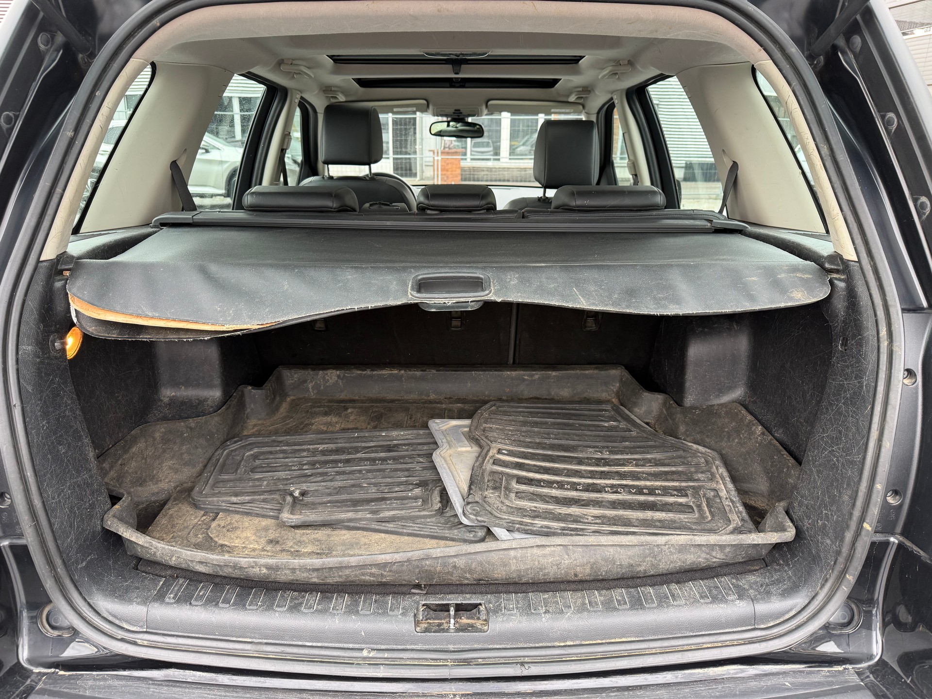 LAND ROVER Freelander 2.2 TD4 HSE-image-12