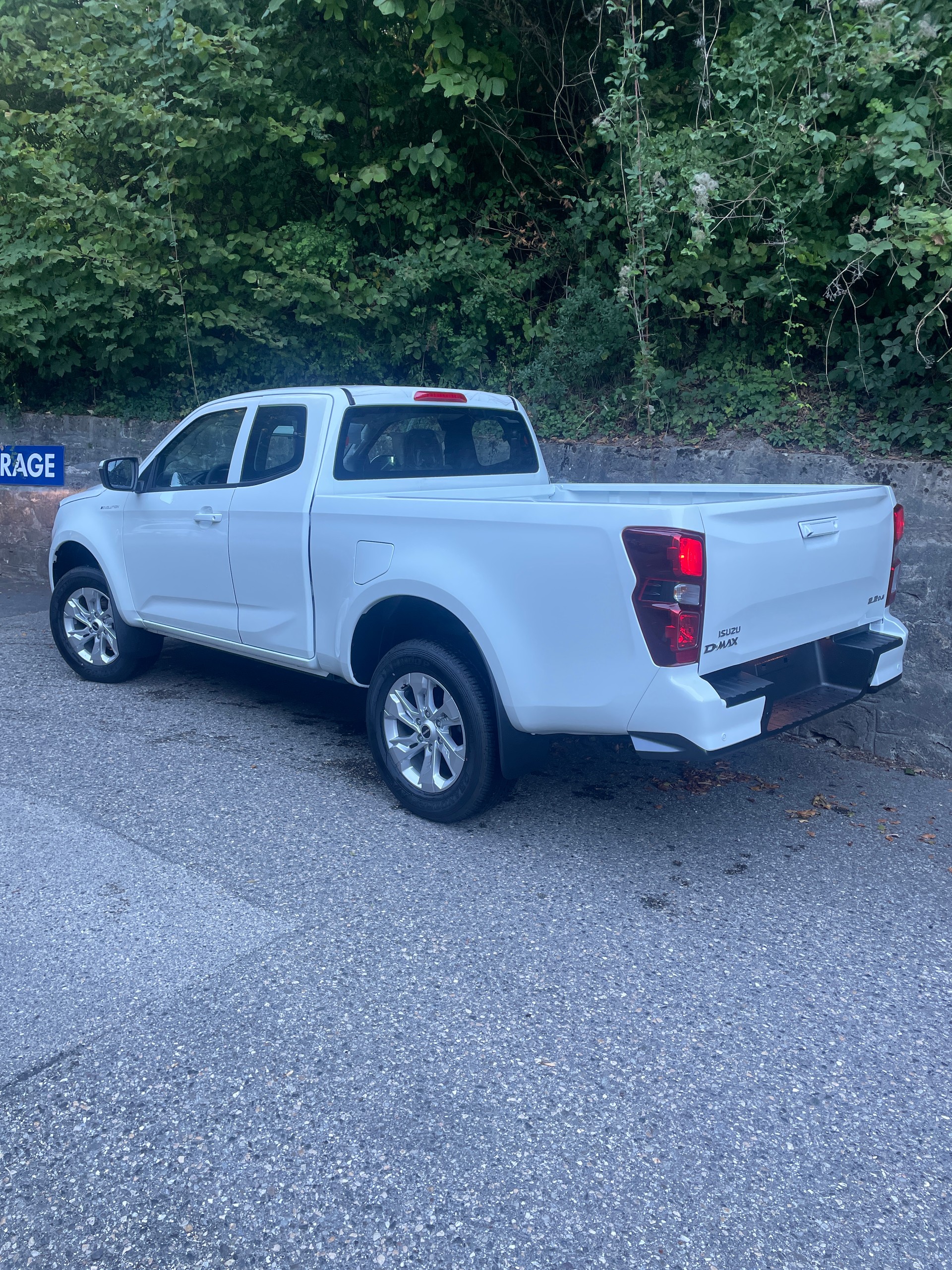 ISUZU SPACE 2,2 L 4X4 Evolution-image-3