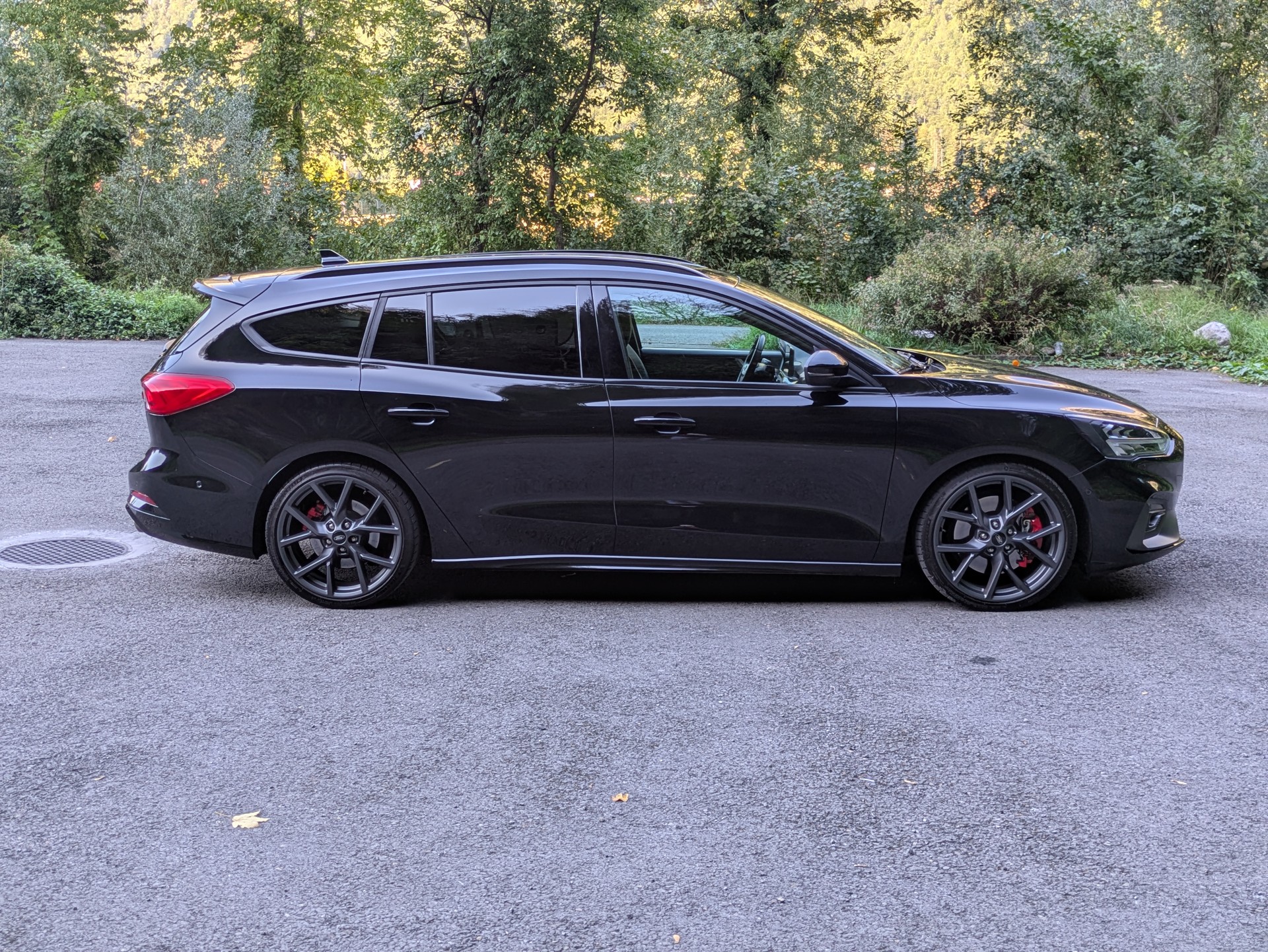 FORD 2.0 EcoBlue 190 ST Pack Styling-image-2