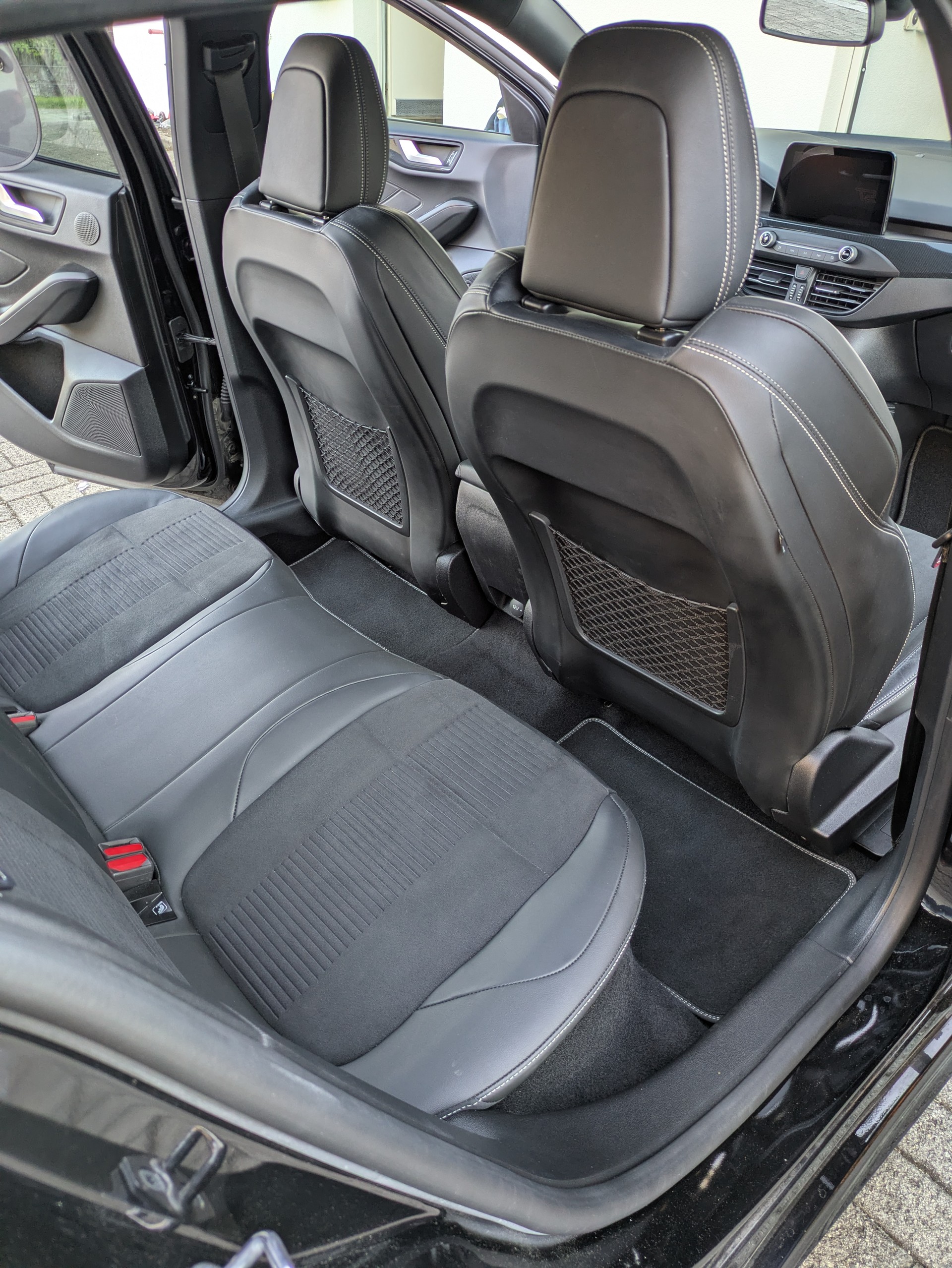 FORD 2.0 EcoBlue 190 ST Pack Styling-image-8