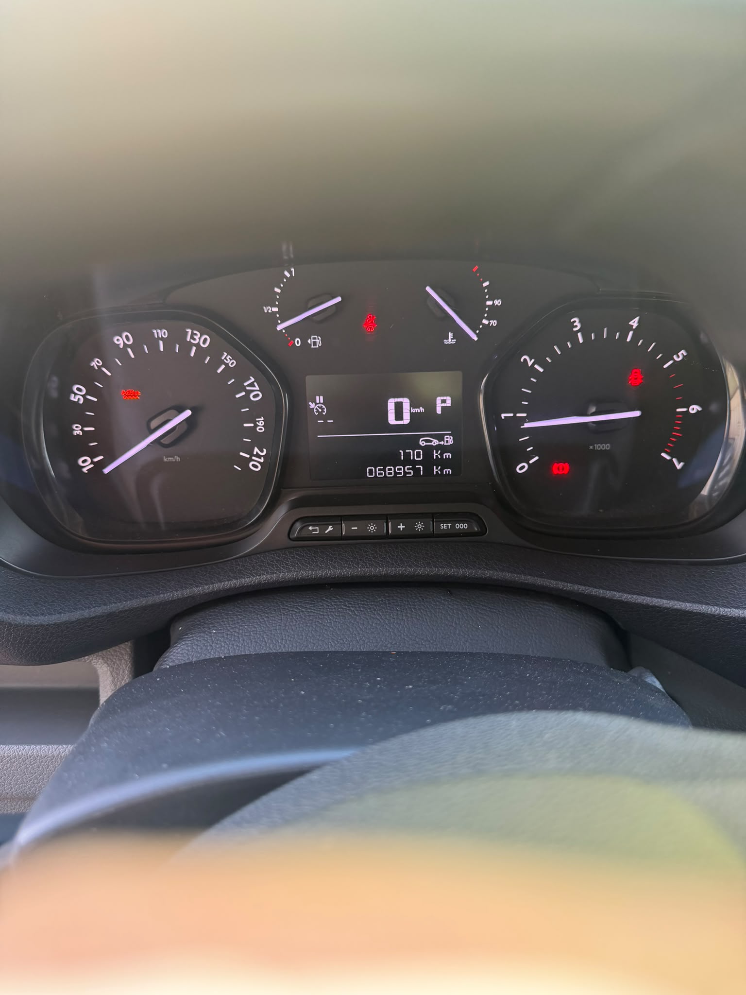 TOYOTA Proace 2.0D Panel Van L2 Terra A-image-11