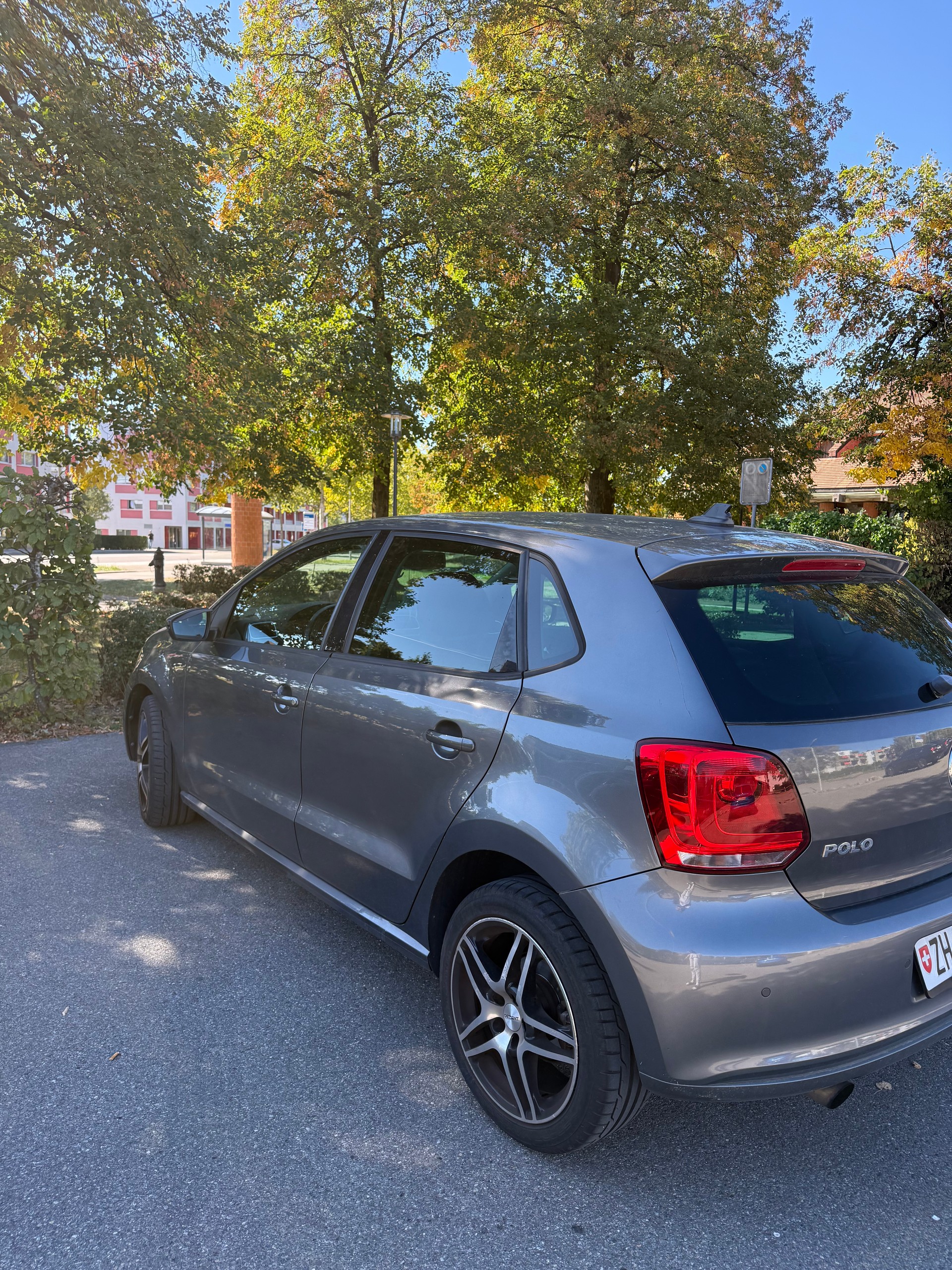 VW POLO-image-4