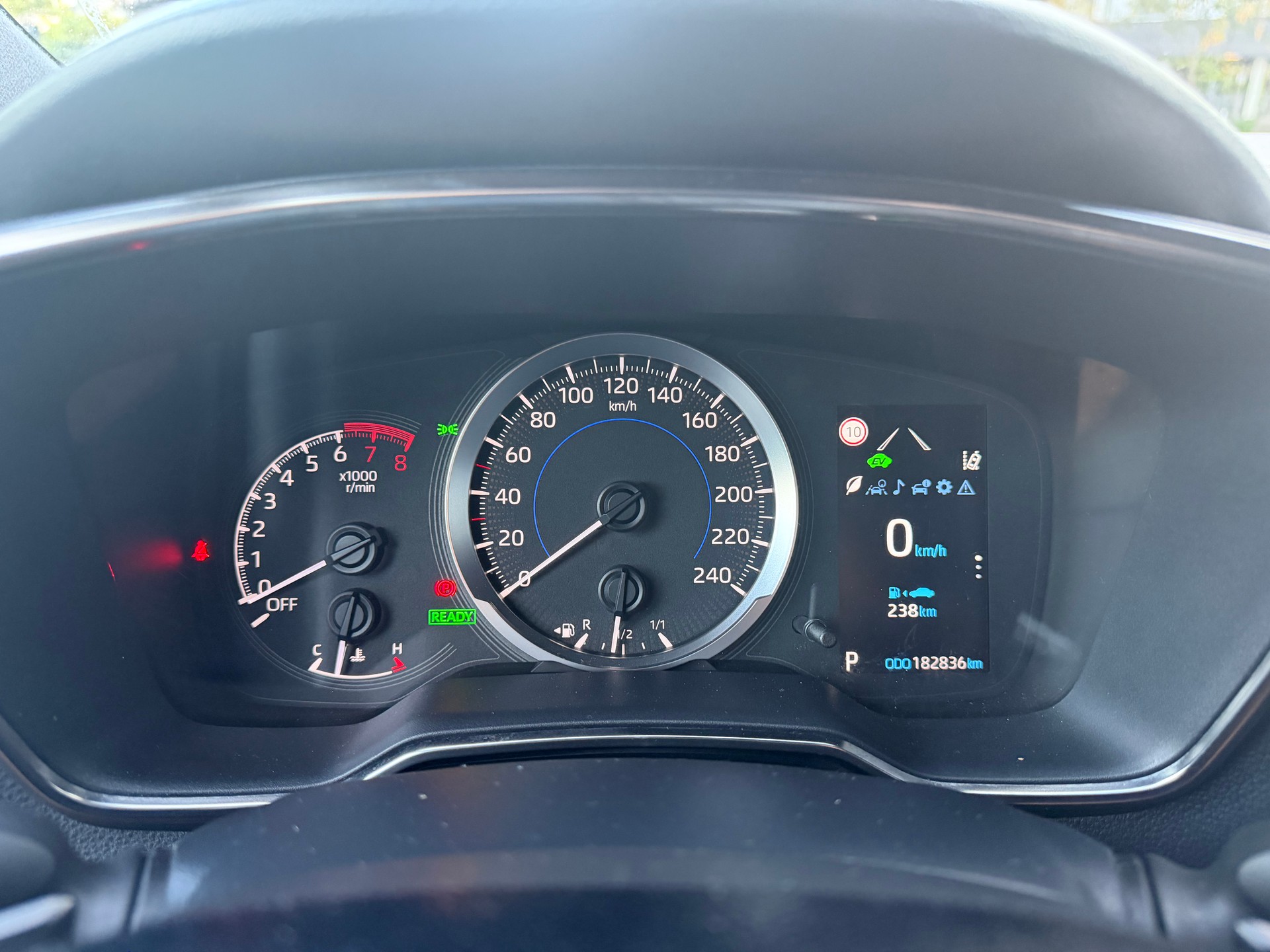 TOYOTA Corolla 2.0 HSD Style e-CVT-image-11