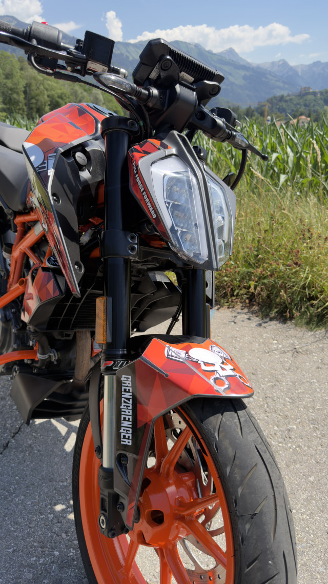 KTM 125 Duke-image-4