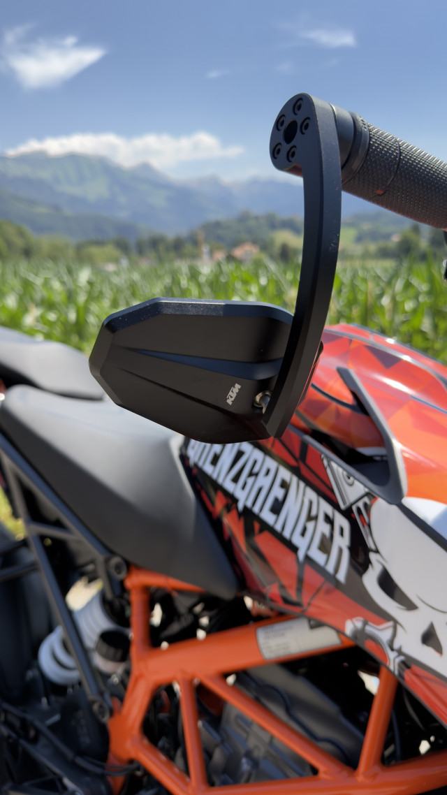 KTM 125 Duke-image-5