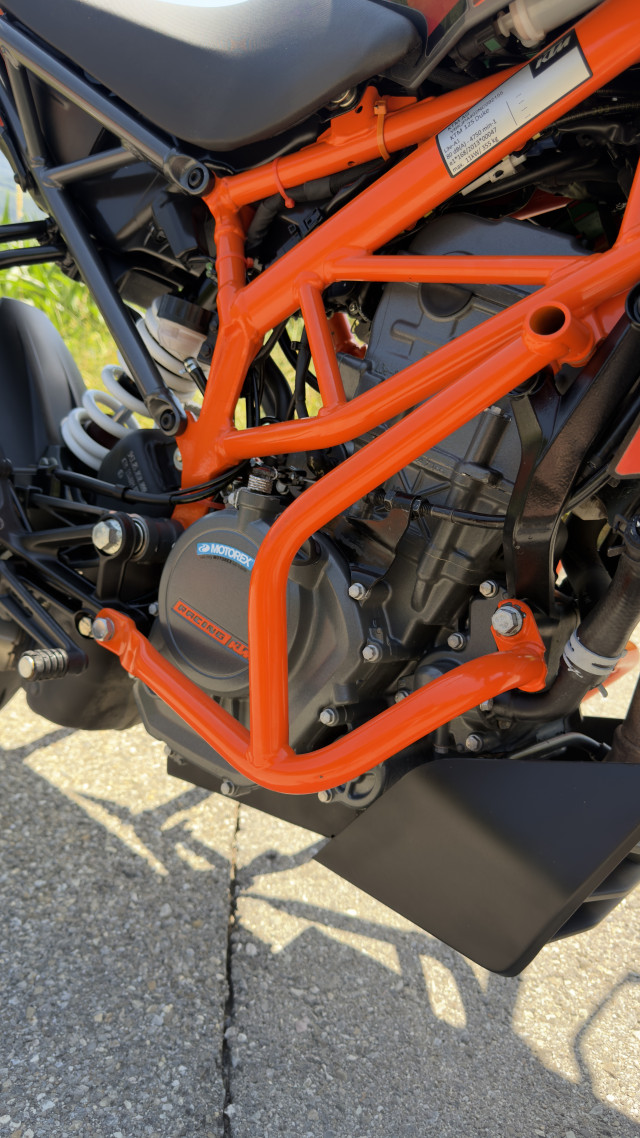 KTM 125 Duke-image-7