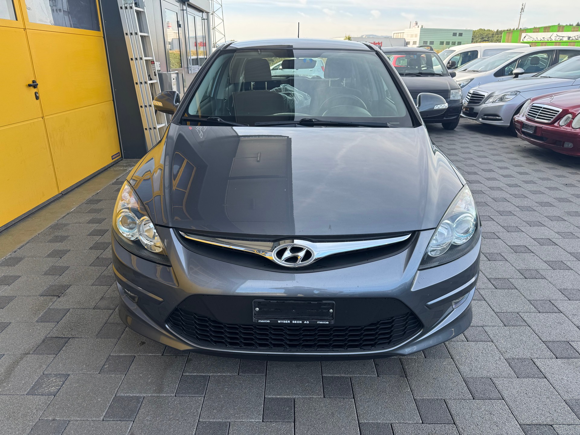 HYUNDAI i30 1.6 CRDi Swiss Plus Edition Automatic-image-1
