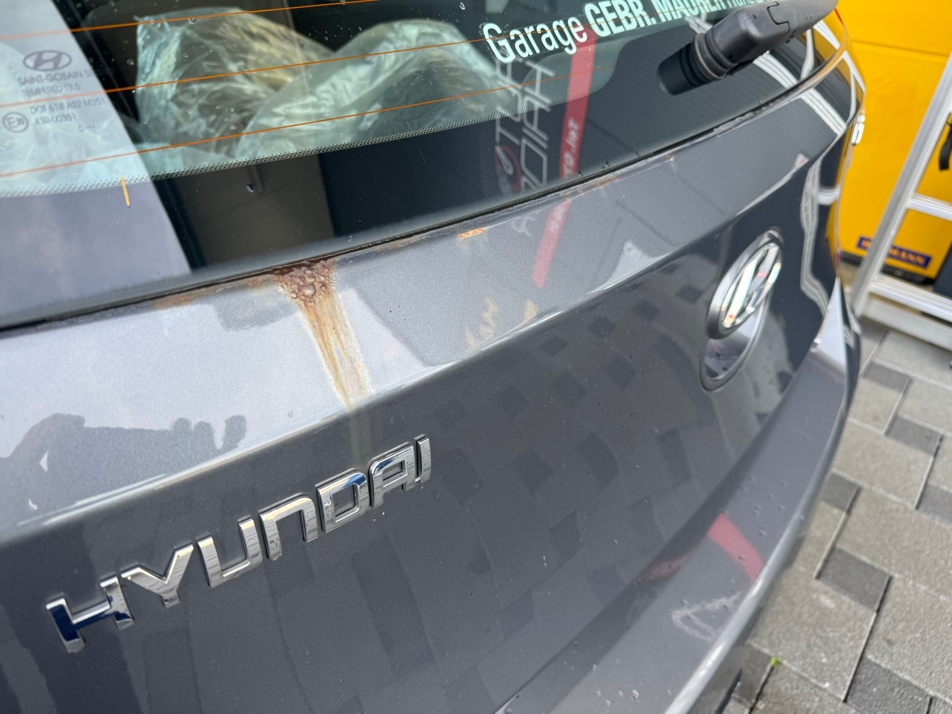HYUNDAI i30 1.6 CRDi Swiss Plus Edition Automatic-image-8