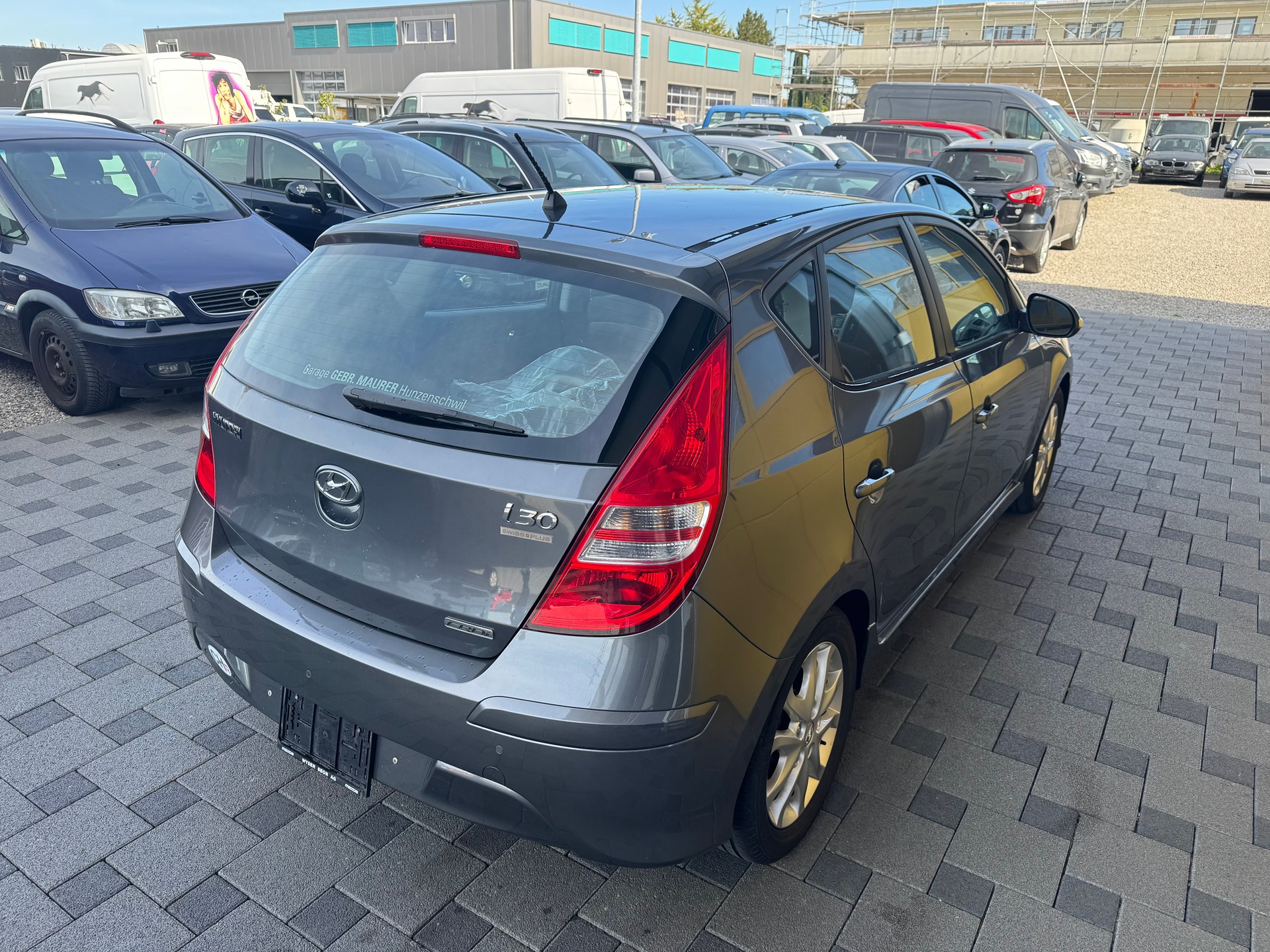 HYUNDAI i30 1.6 CRDi Swiss Plus Edition Automatic-image-4