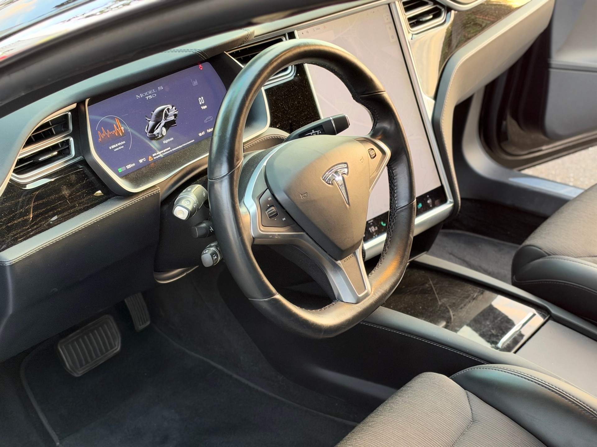 TESLA Model S 75 D FACELIFT-image-13