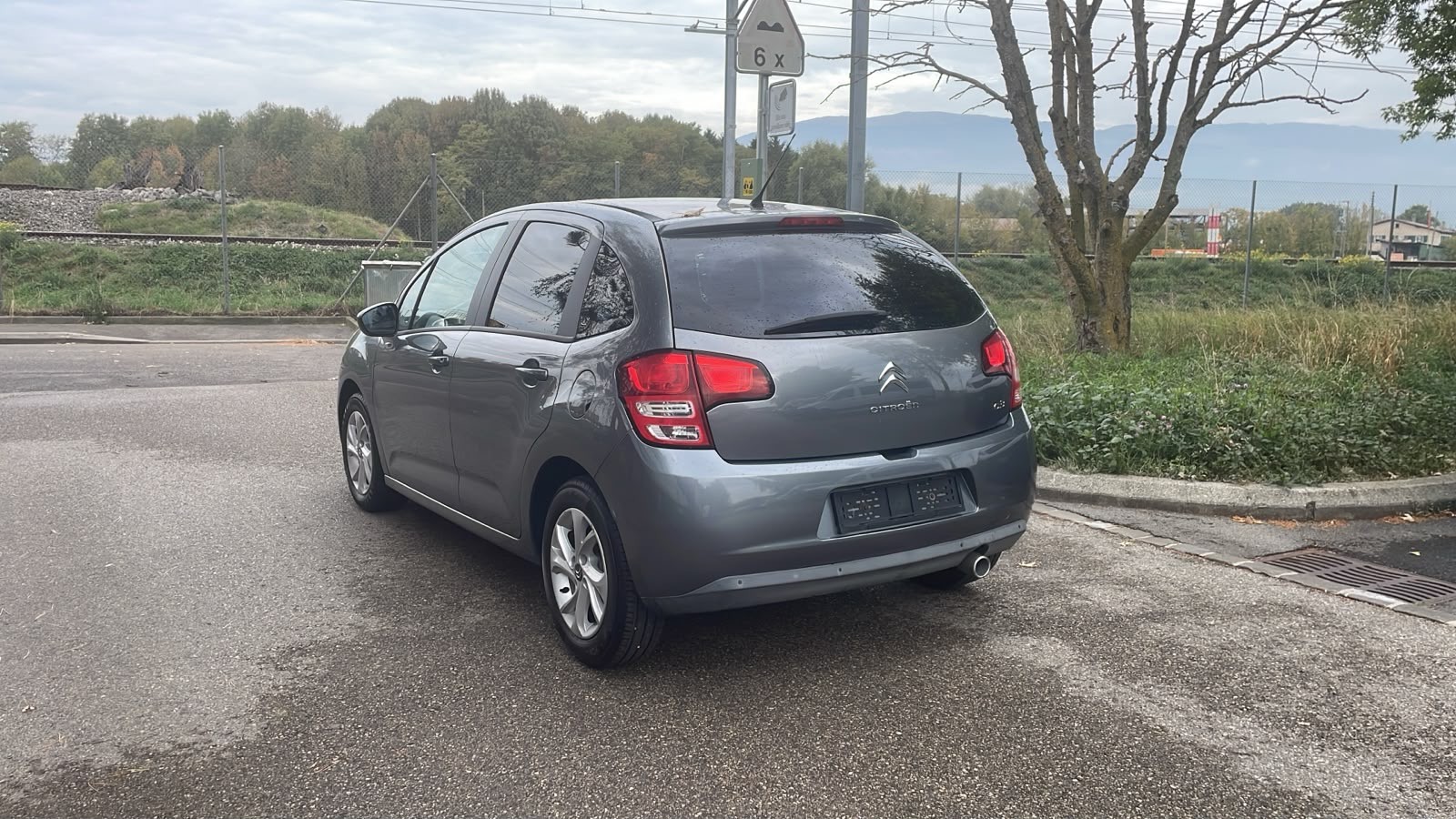 CITROEN C3 1.4i 16V Chic-image-4