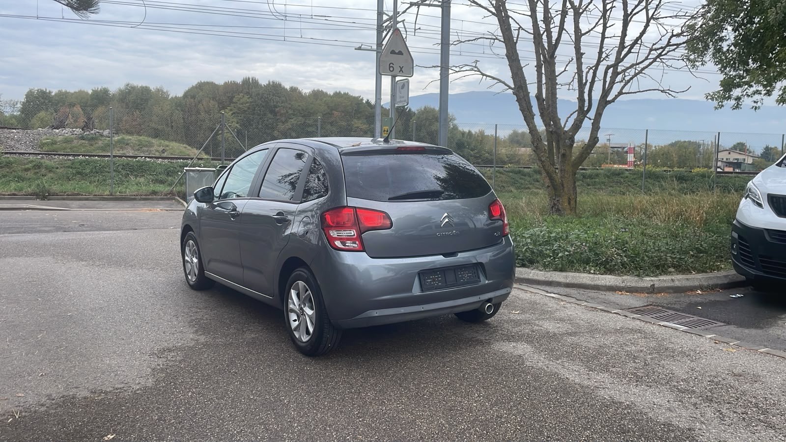 CITROEN C3 1.4i 16V Chic-image-2
