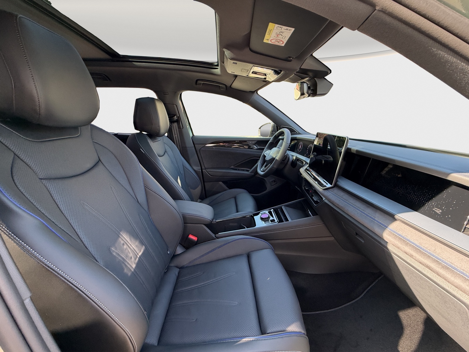 VW Tayron 2.0 TSI R-Line United DSG 4Motion-image-9