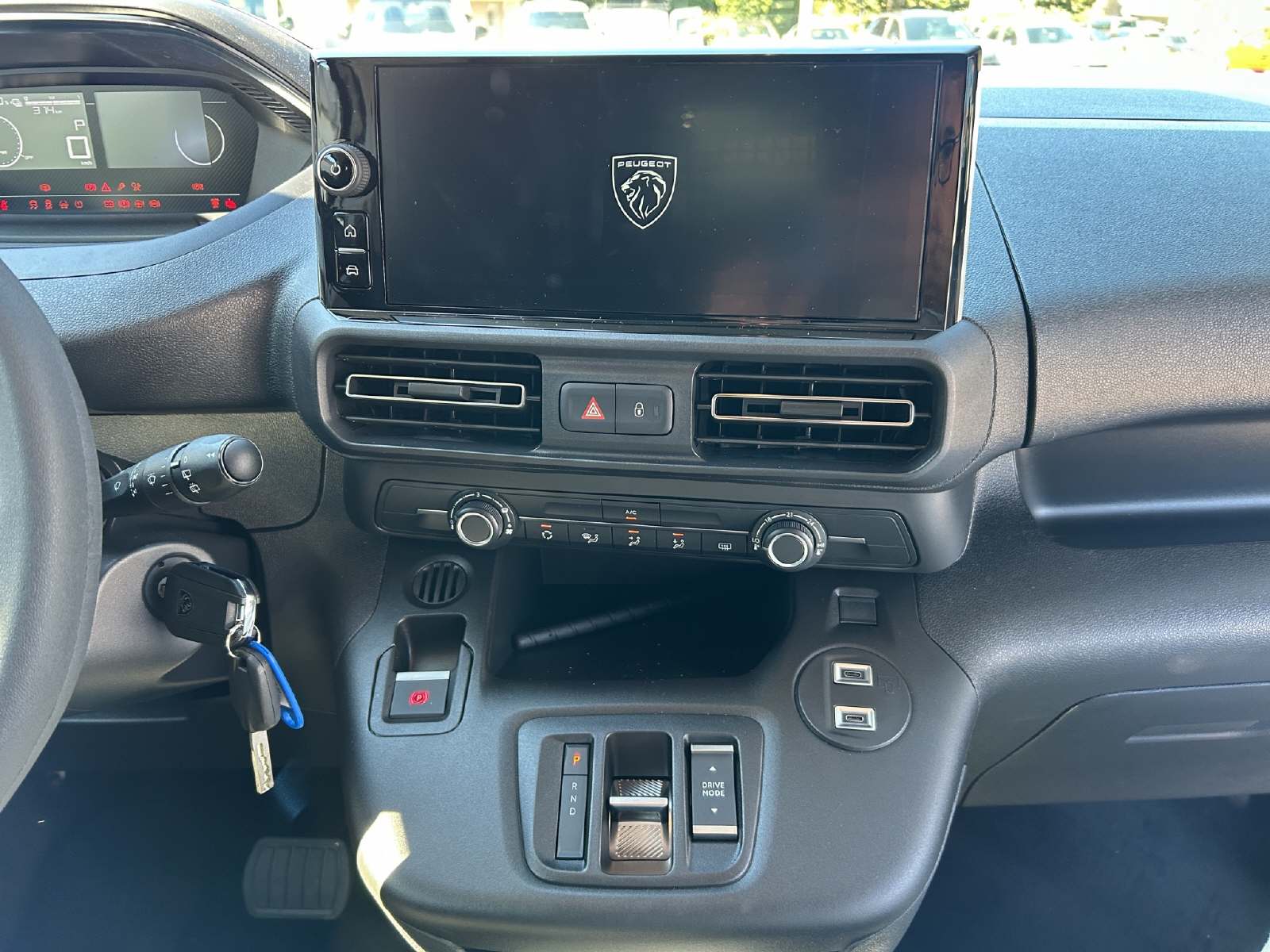 PEUGEOT e-Partner Kaw. 800 Standard 50 kWh-image-10