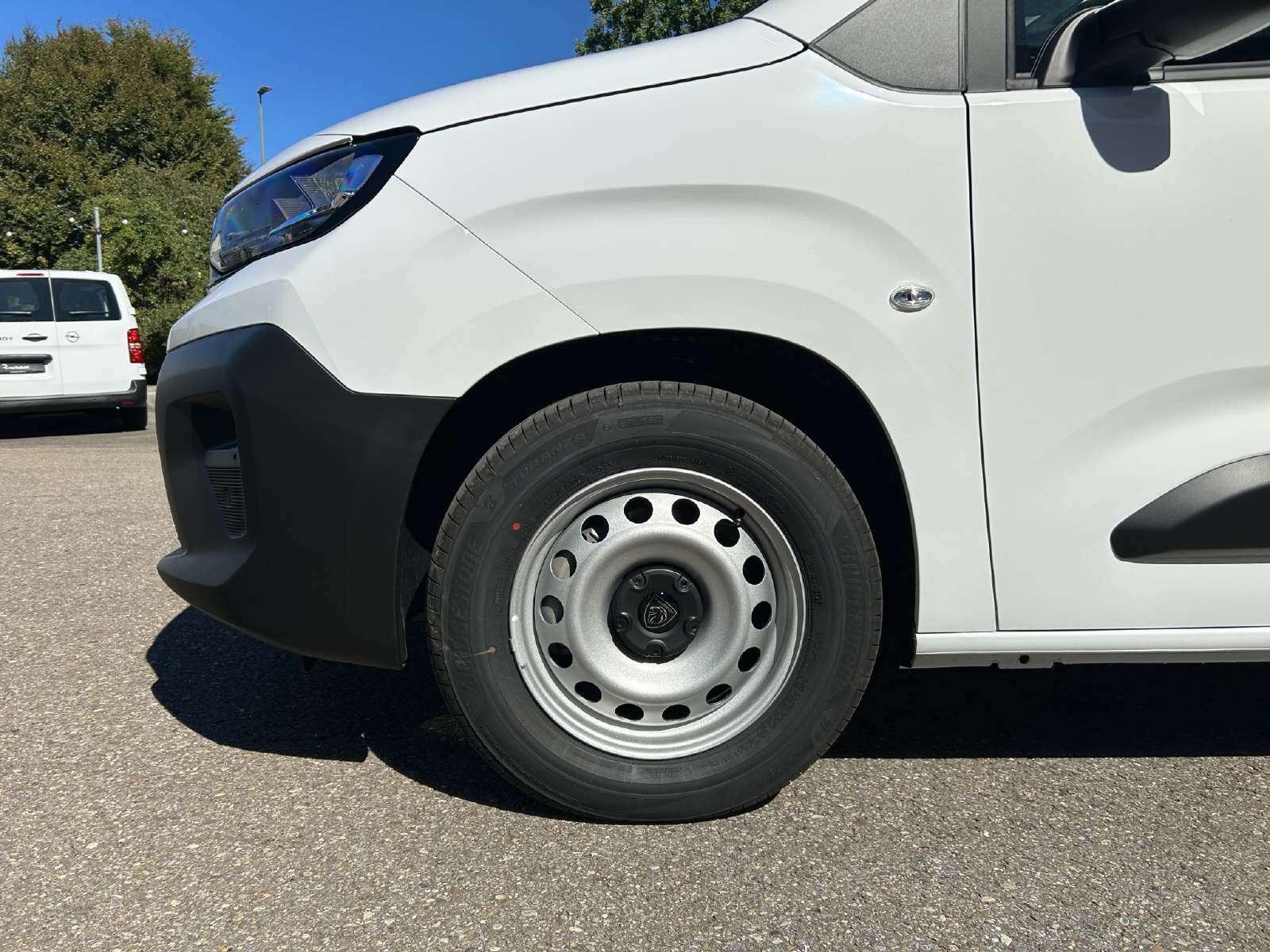 PEUGEOT e-Partner Kaw. 800 Standard 50 kWh-image-5