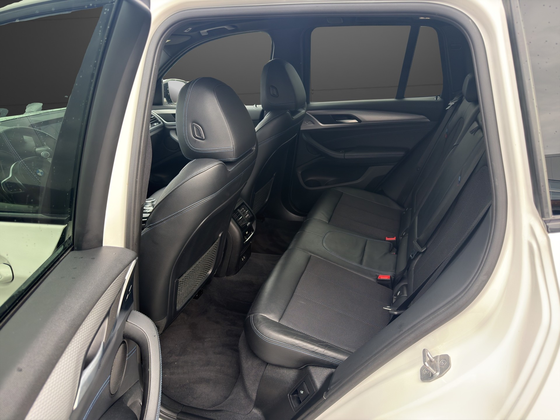 BMW X3 xDrive 30d M Sport Steptronic-image-22