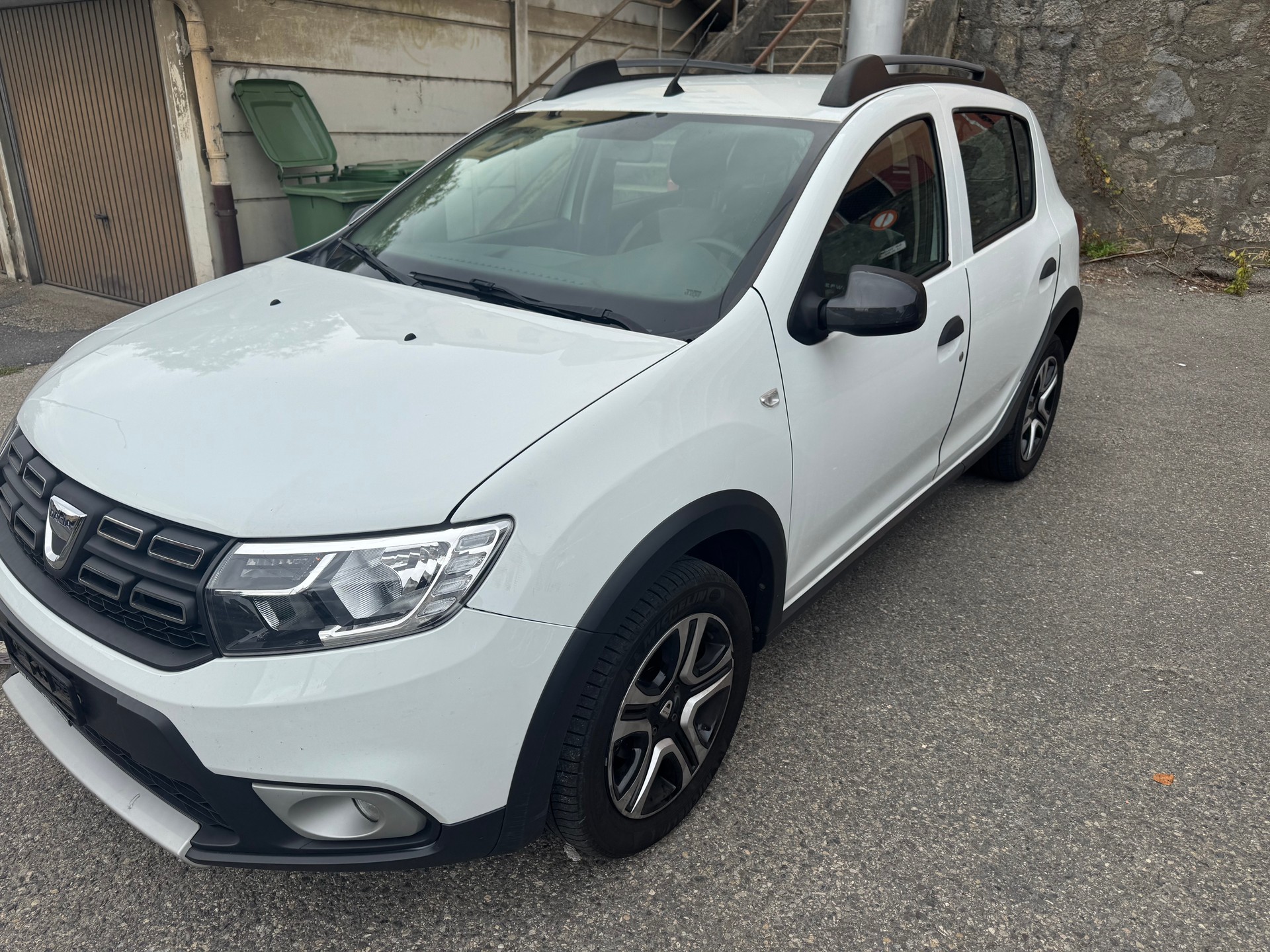 DACIA Sandero Tce 90 Stepway Lauréate Automatic-image-2