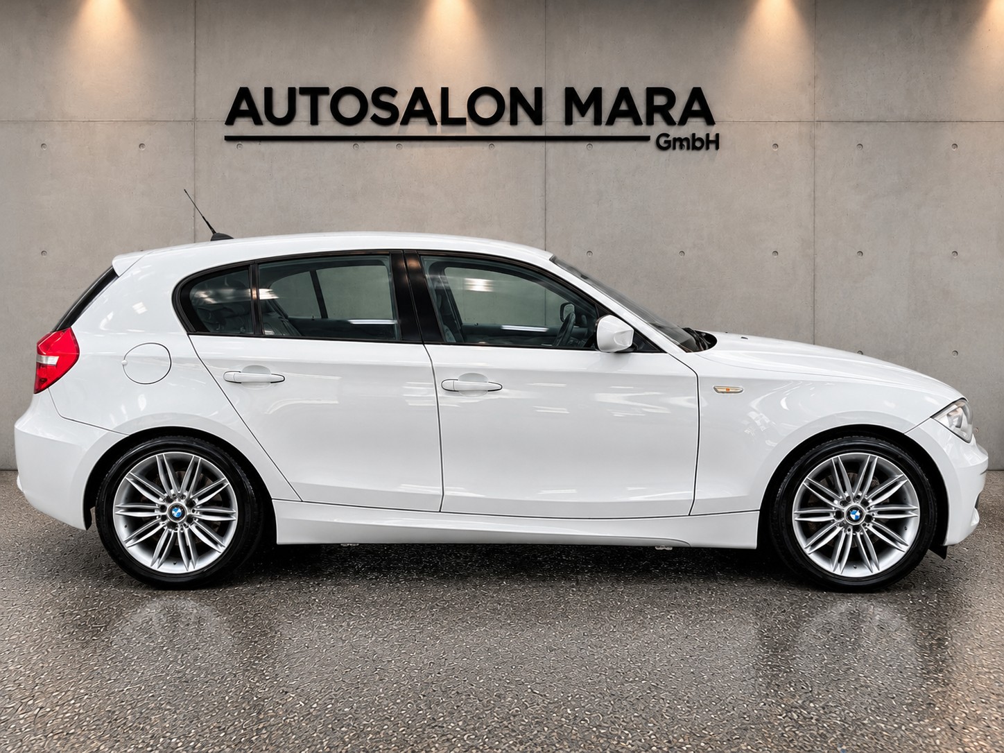 BMW 118i Dynamic Edition M- Paket-image-6