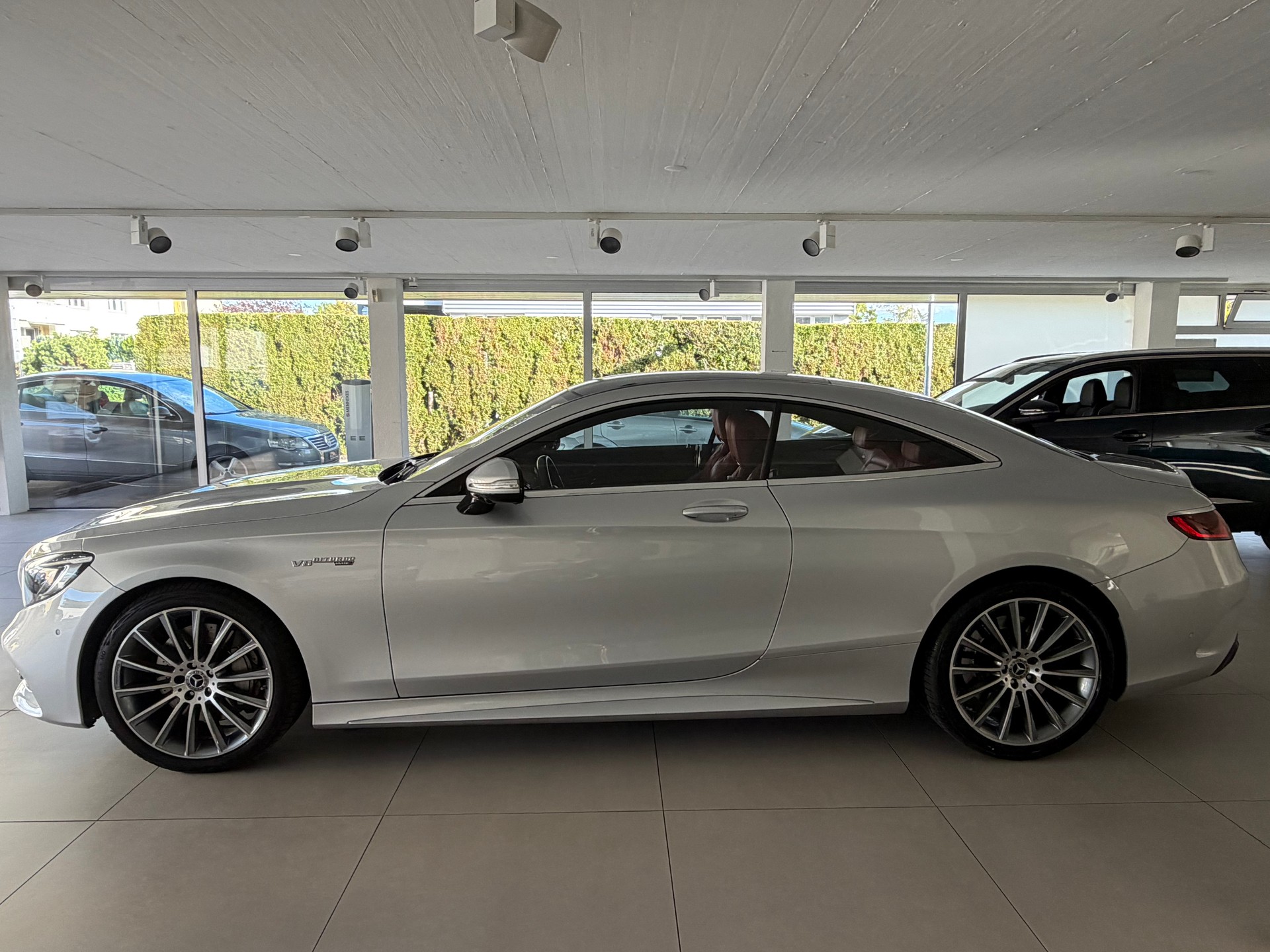 MERCEDES-BENZ S 560 4Matic 9G-Tronic-image-4