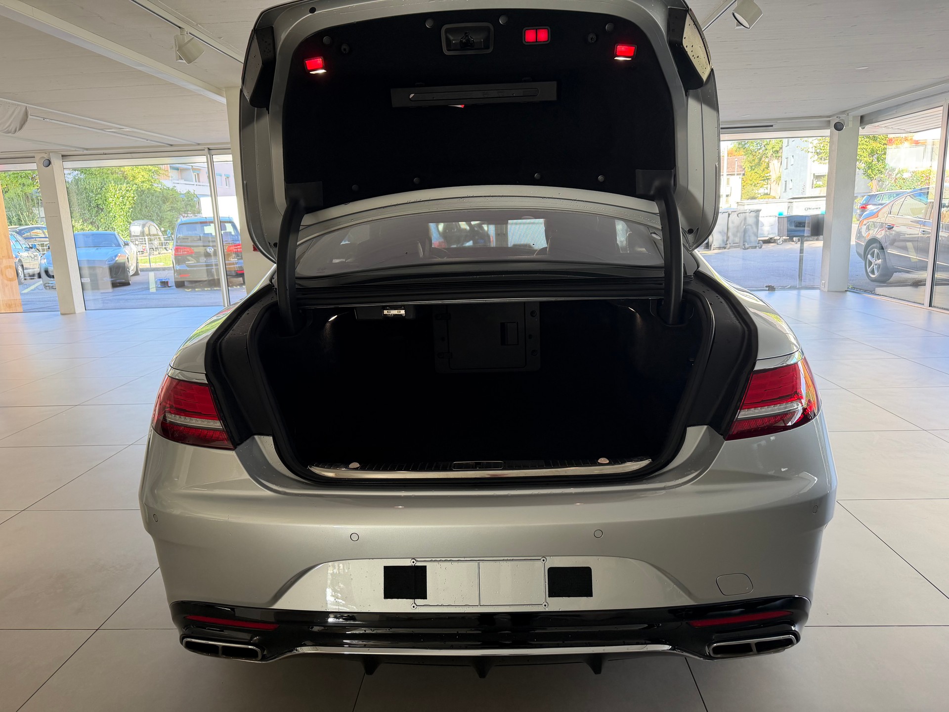 MERCEDES-BENZ S 560 4Matic 9G-Tronic-image-8