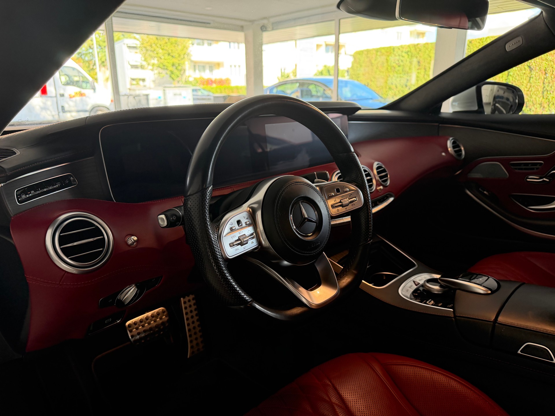 MERCEDES-BENZ S 560 4Matic 9G-Tronic-image-16