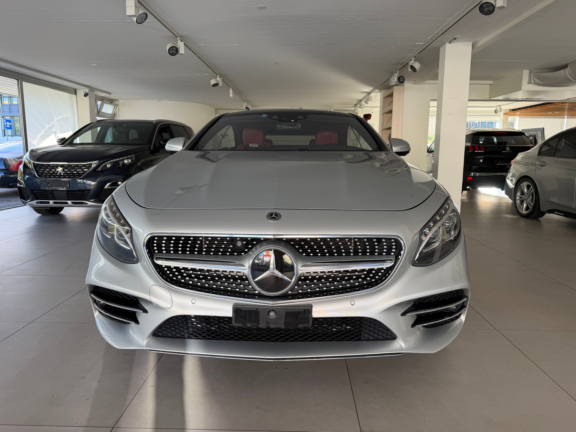 MERCEDES-BENZ S 560 4Matic 9G-Tronic-image-2