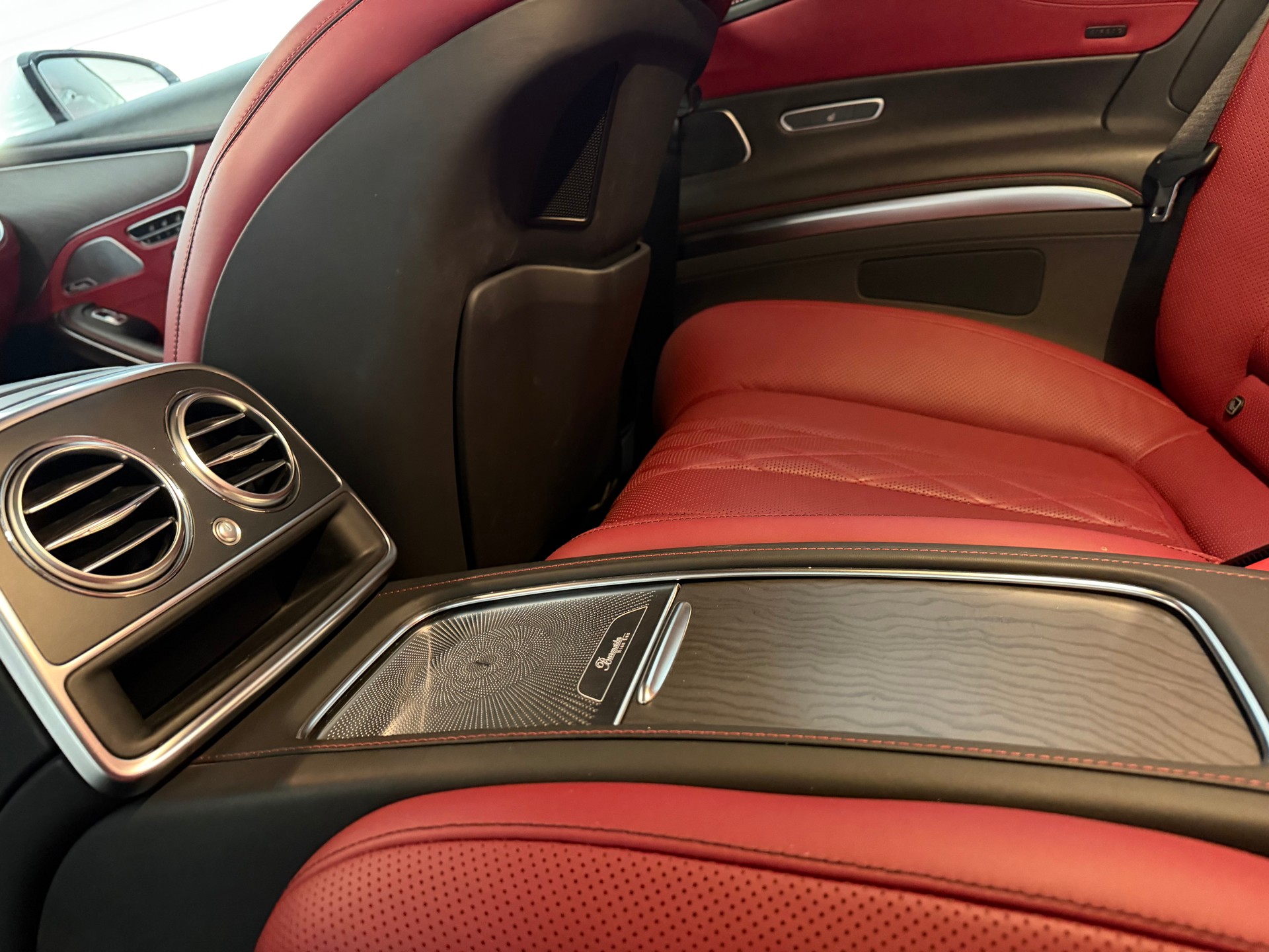 MERCEDES-BENZ S 560 4Matic 9G-Tronic-image-14