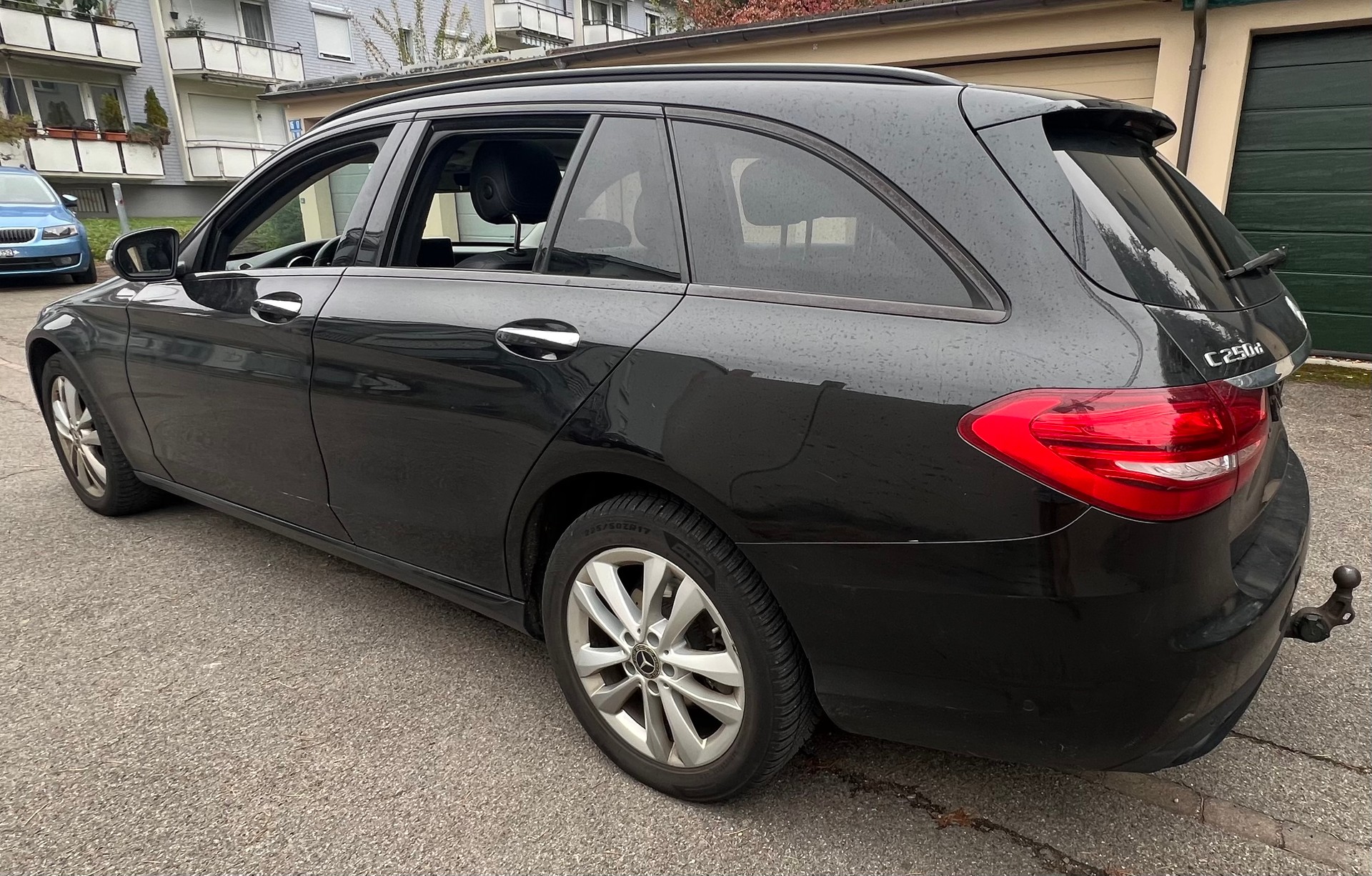 MERCEDES-BENZ C 250 BlueTEC Swiss Star 4Matic 9G-Tronic-image-4