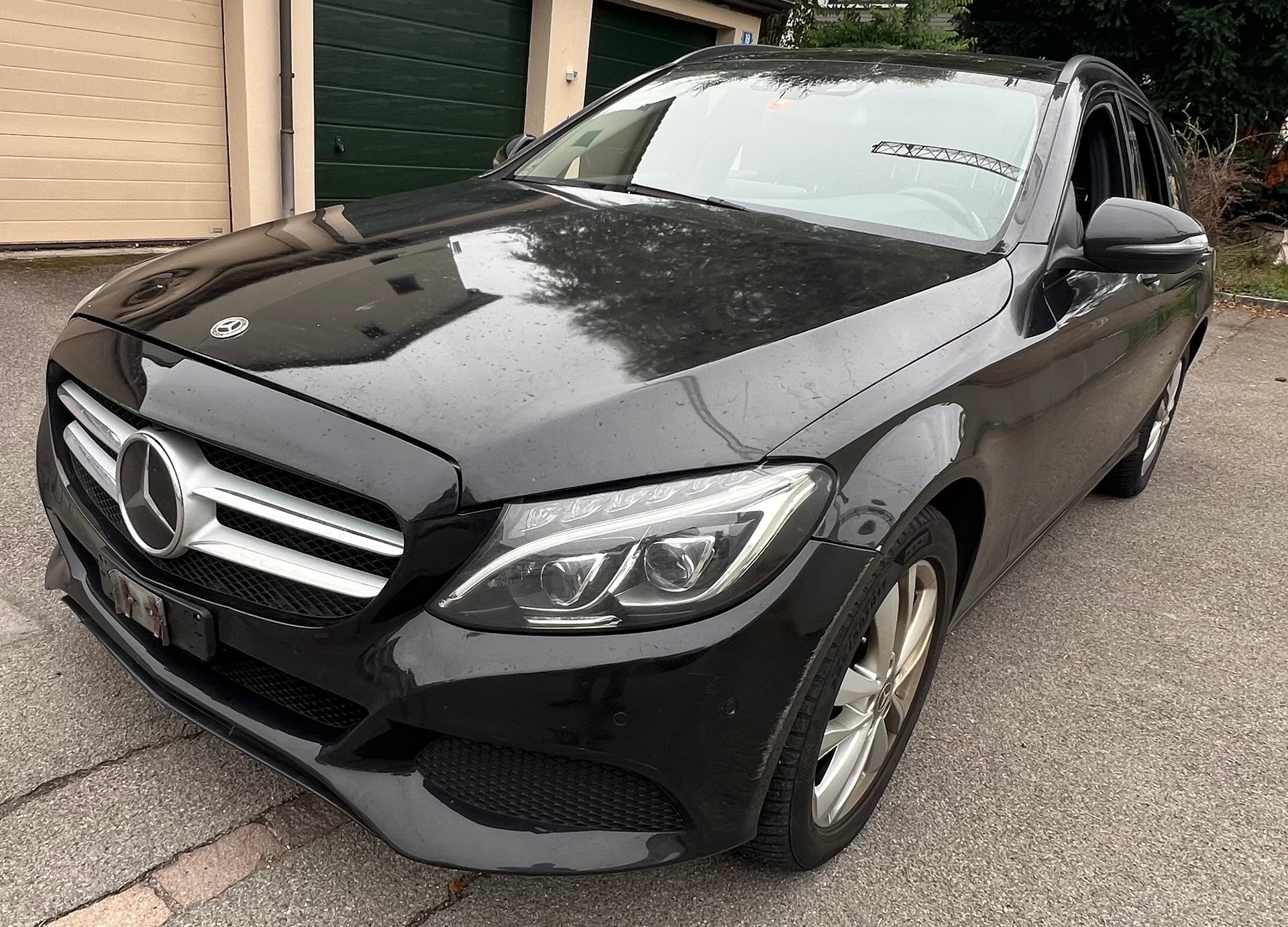 MERCEDES-BENZ C 250 BlueTEC Swiss Star 4Matic 9G-Tronic-showroom-element-3